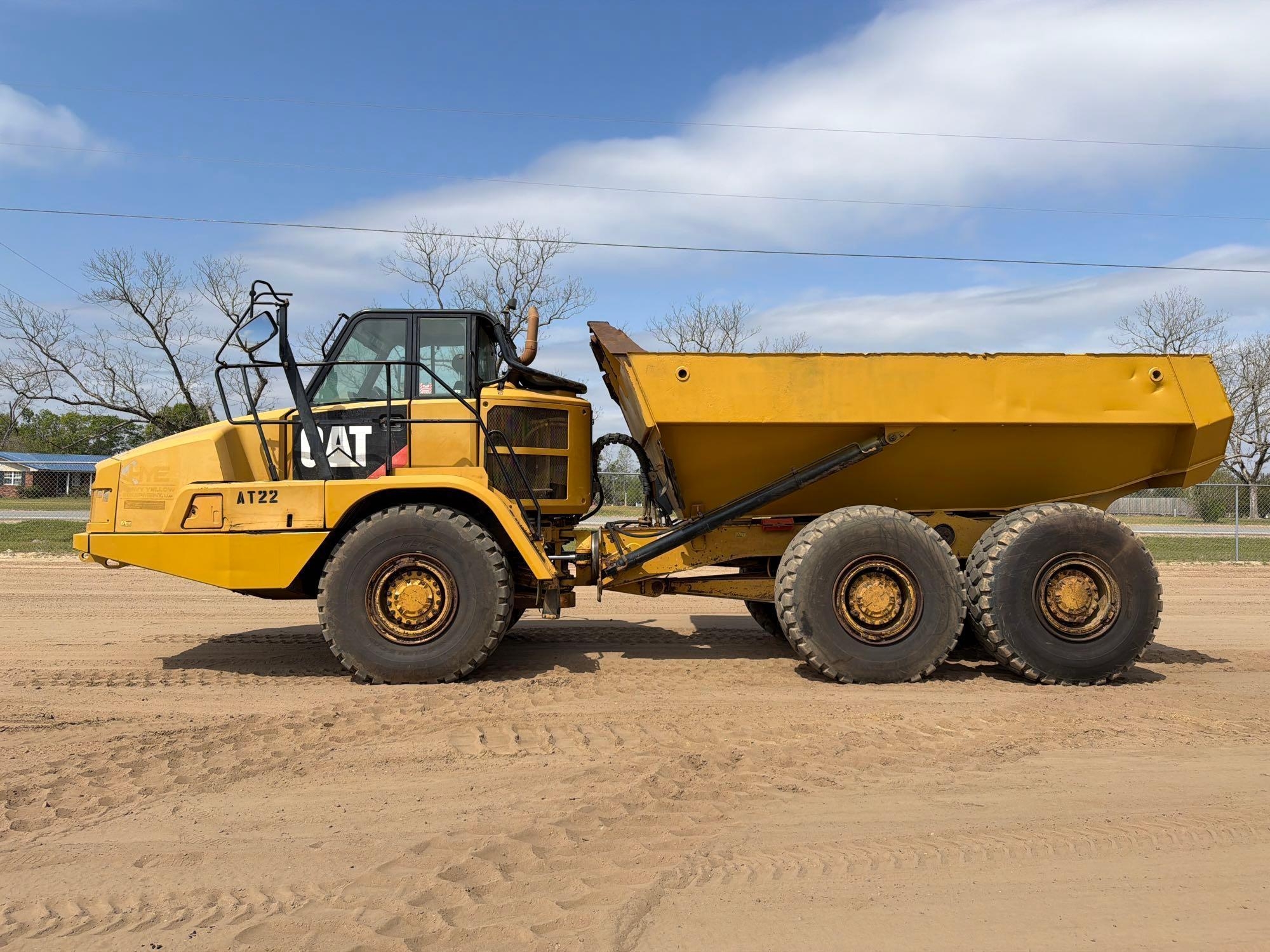 2015 CATERPILLAR 730C OFF ROAD DUMP TRUCK (A65053)