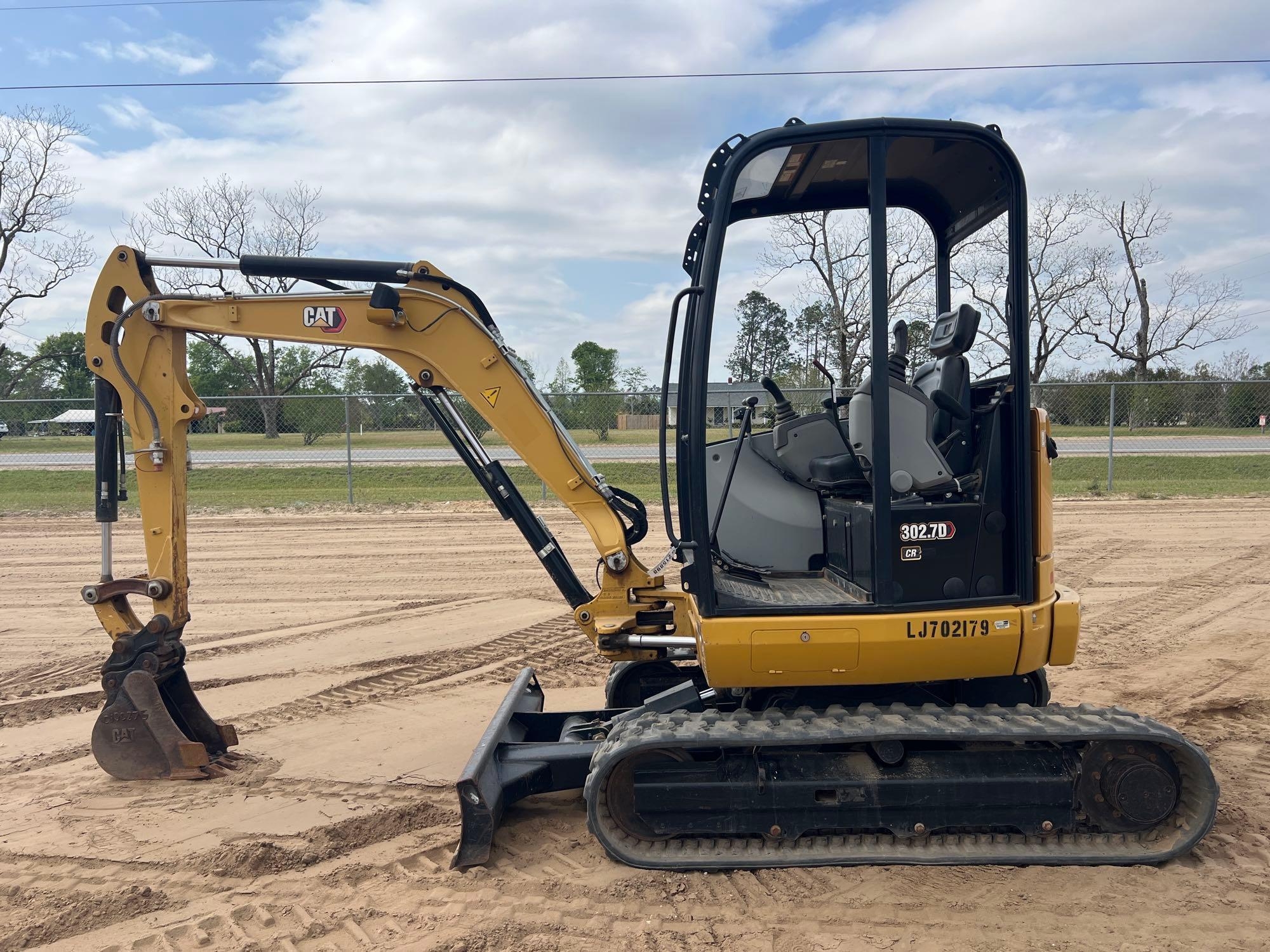 2021 CATERPILLAR 302.7D CR EXCAVATOR (A65053)