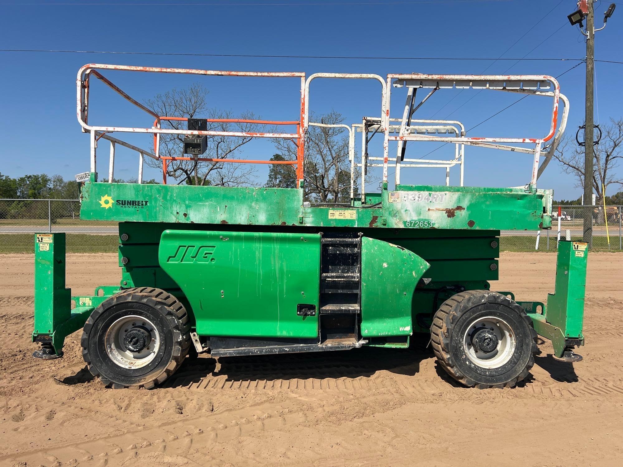 2015 JLG 3394RT ROUGH TERRAIN SCISSOR LIFT (A65053)