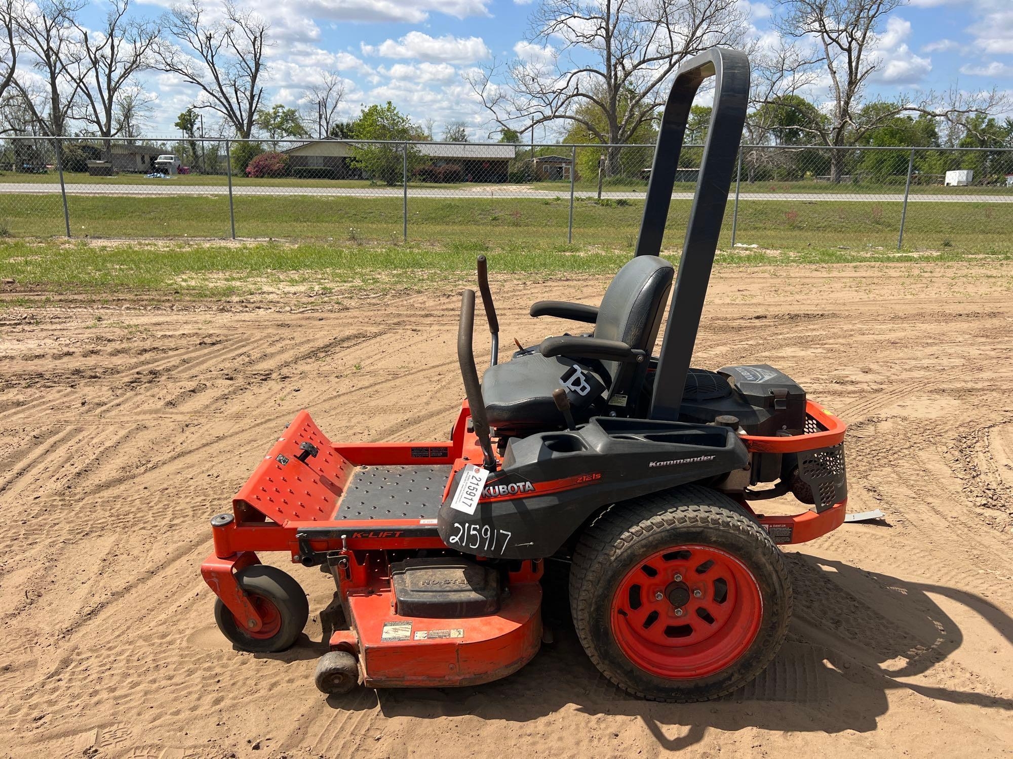 KUBOTA Z121S KOMMANDER ZERO TRUN MOWER (A65054)