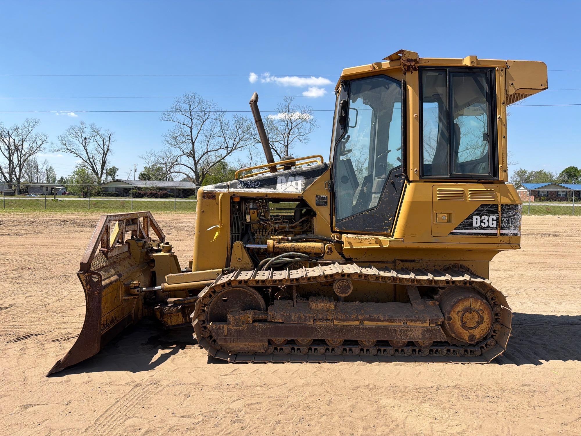 CATERPILLAR D3GXL CRAWLER DOZER (A65053)