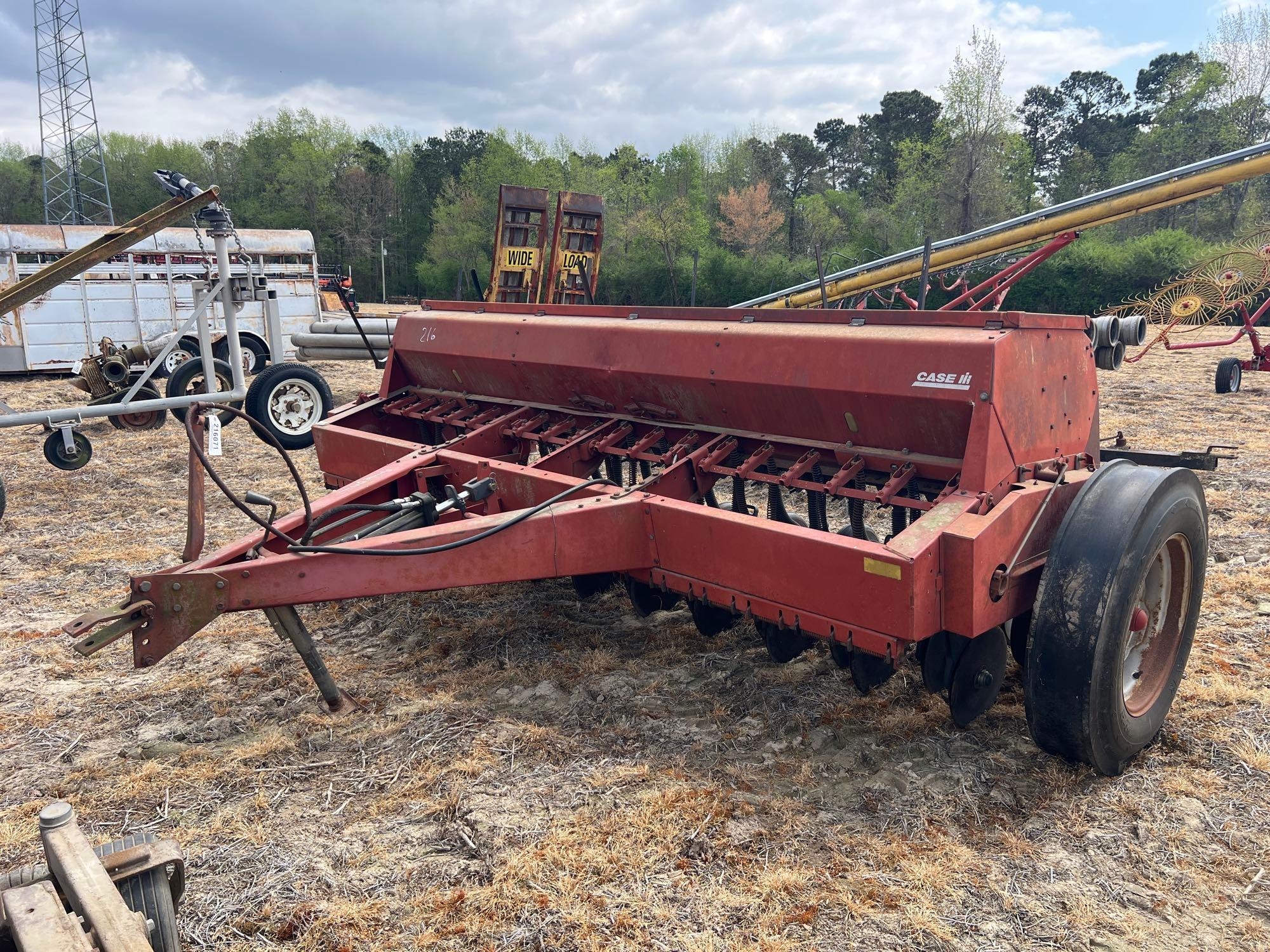 INTERNATIONAL 5300 END WHEEL GRAIN DRILL (A64278)