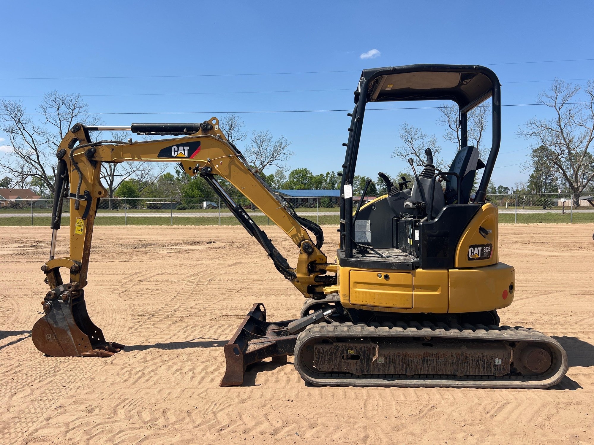 2018 CATERPILLAR 303ECR EXCAVATOR (A65053)