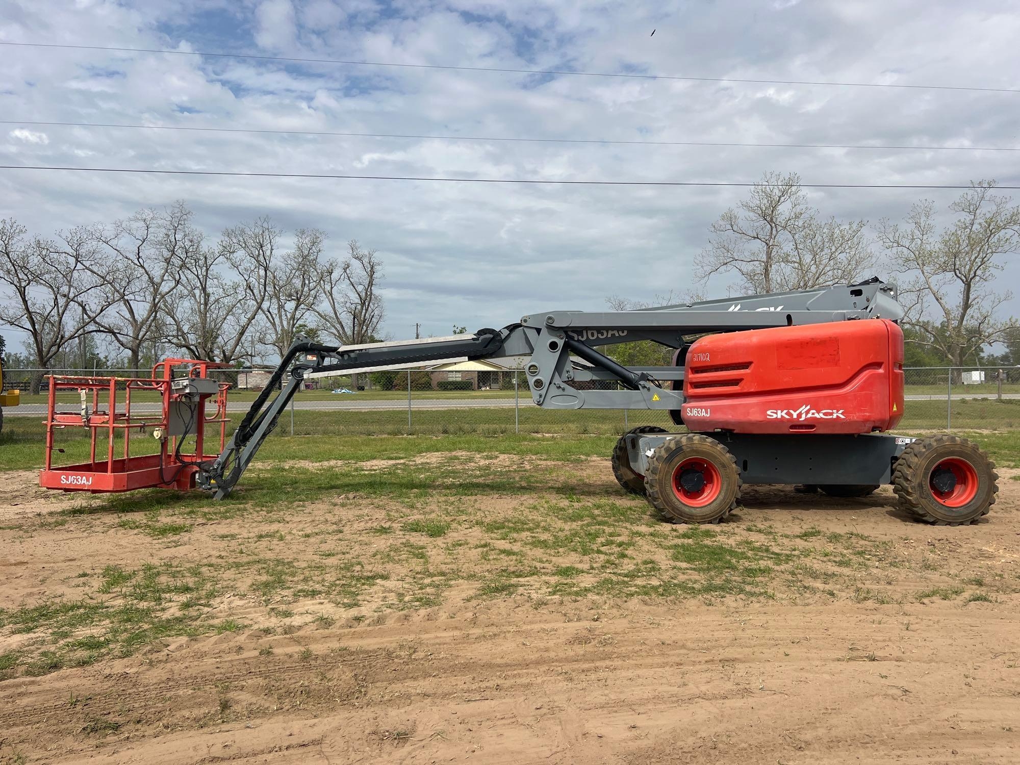 SKYJACK SJ63AJ TELESCOPIC BOOM LIFT (A65053)
