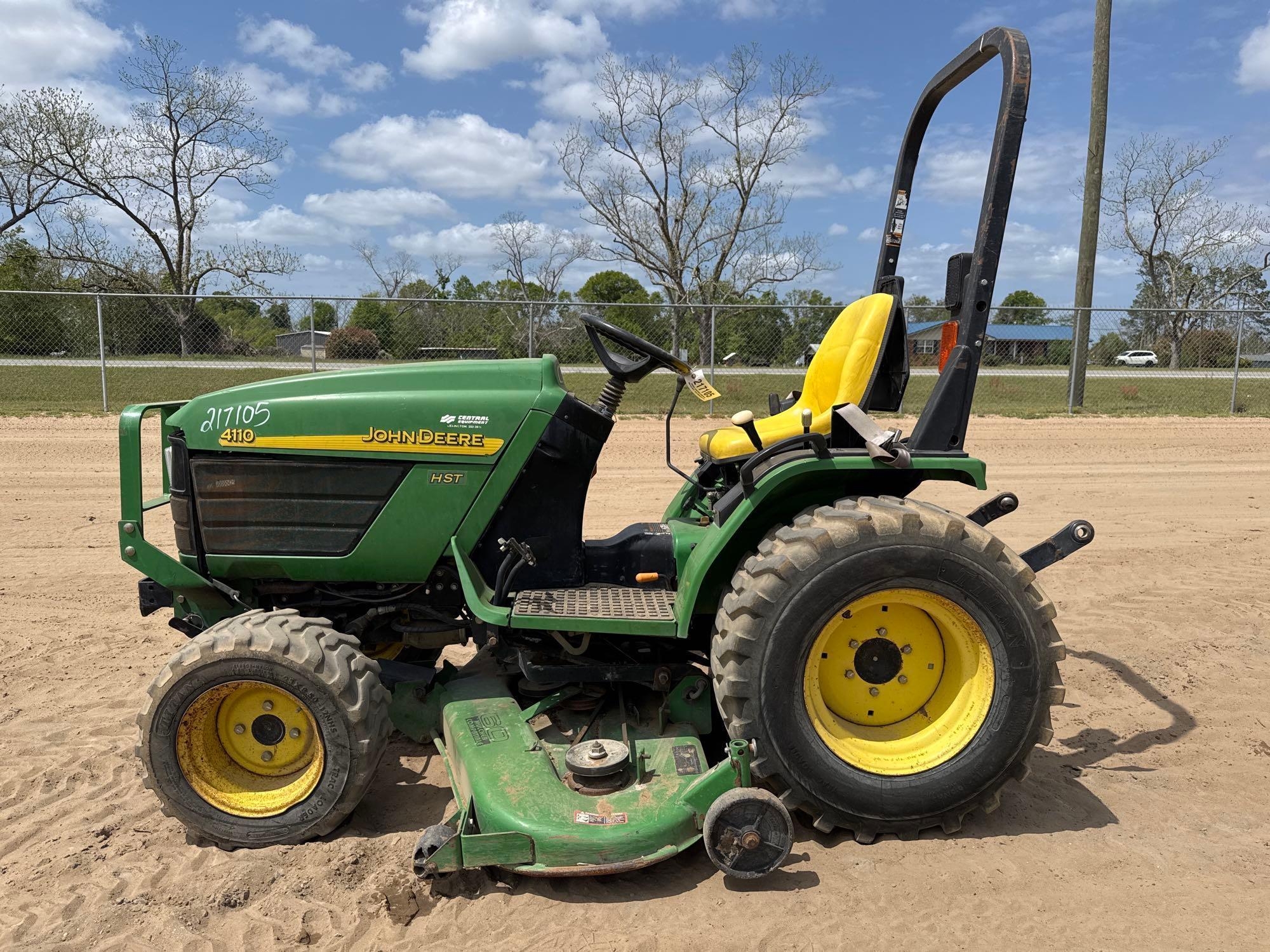 2005 JOHN DEERE 4110 TRACTOR (A65054)