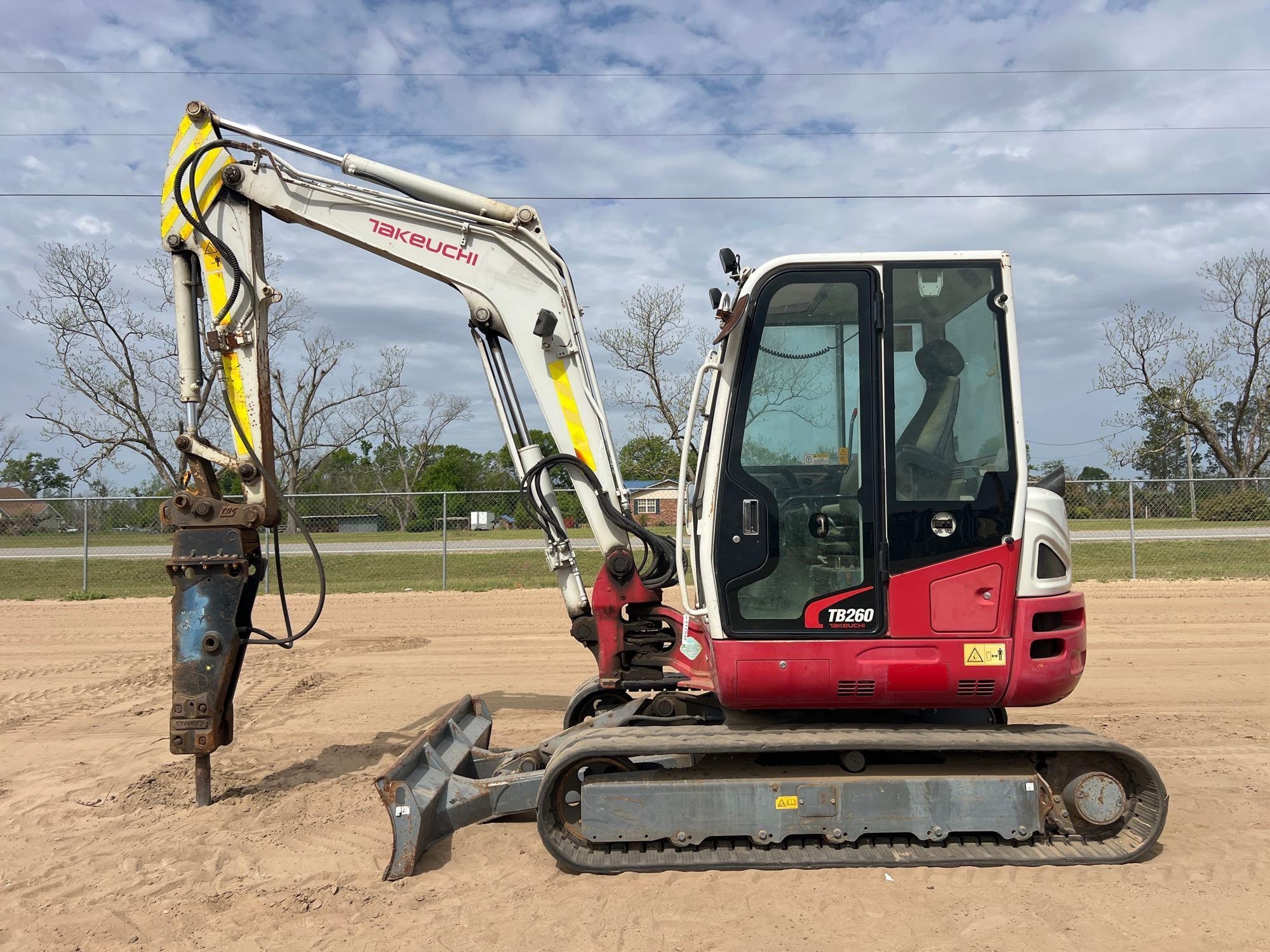 TAKEUCHI TB260 EXCAVATOR (A65053)