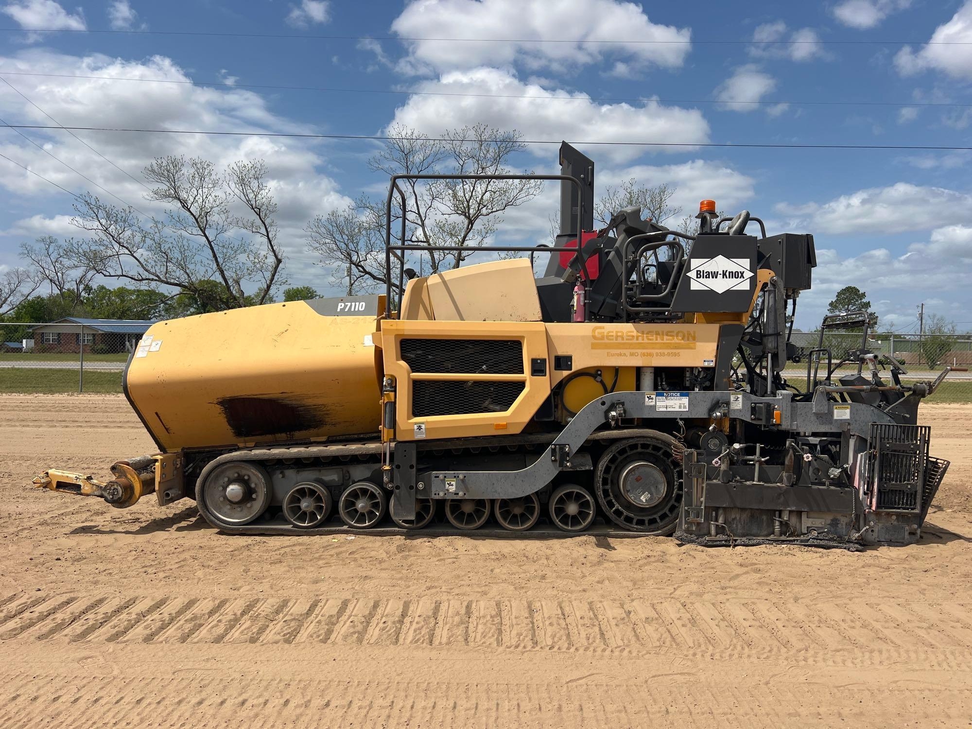 VOLVO P7110 ASPHALT PAVER (A65053)