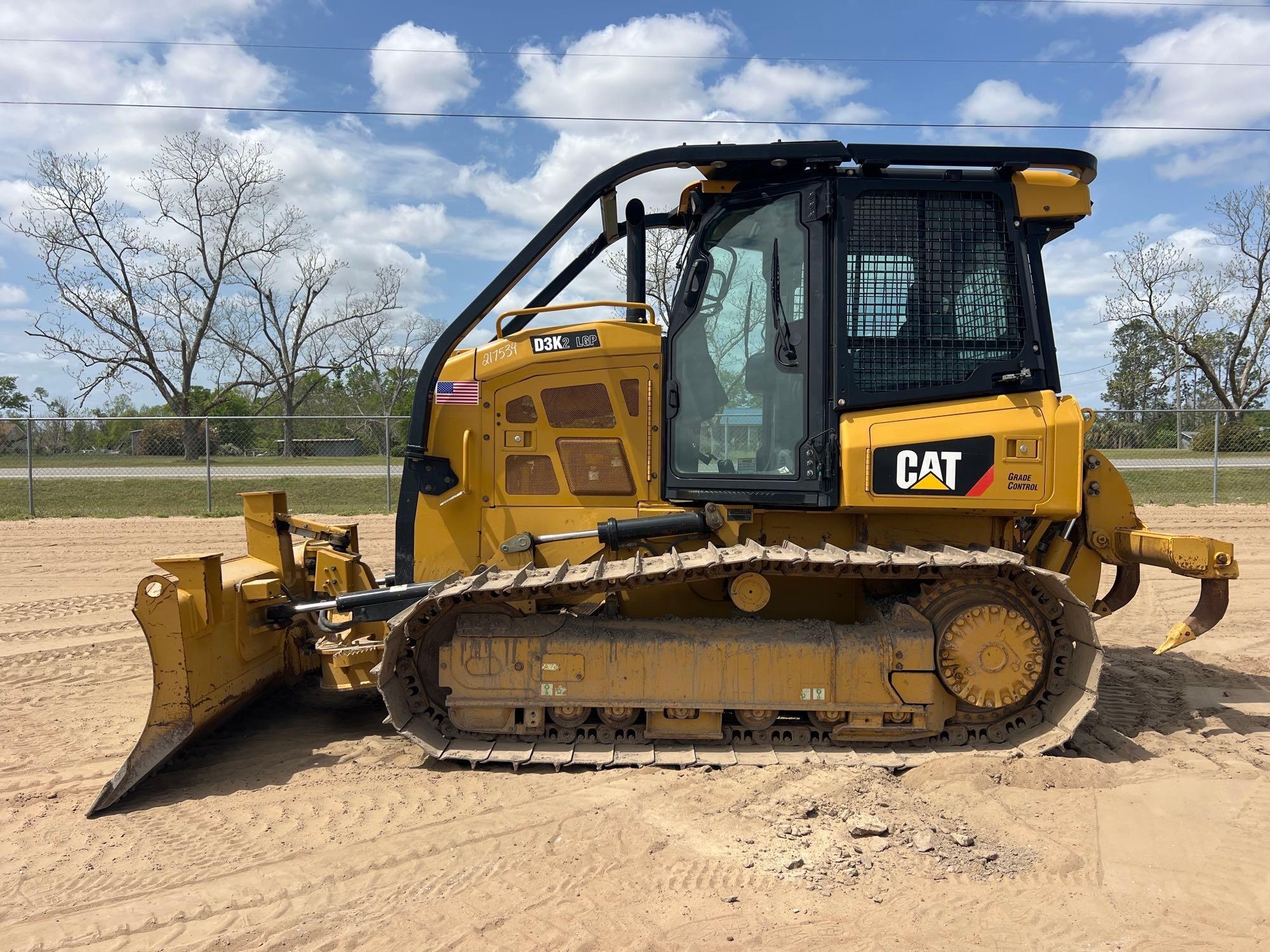 2019 CATERPILLAR D3K2 LGP CRAWLER DOZER (A65053)