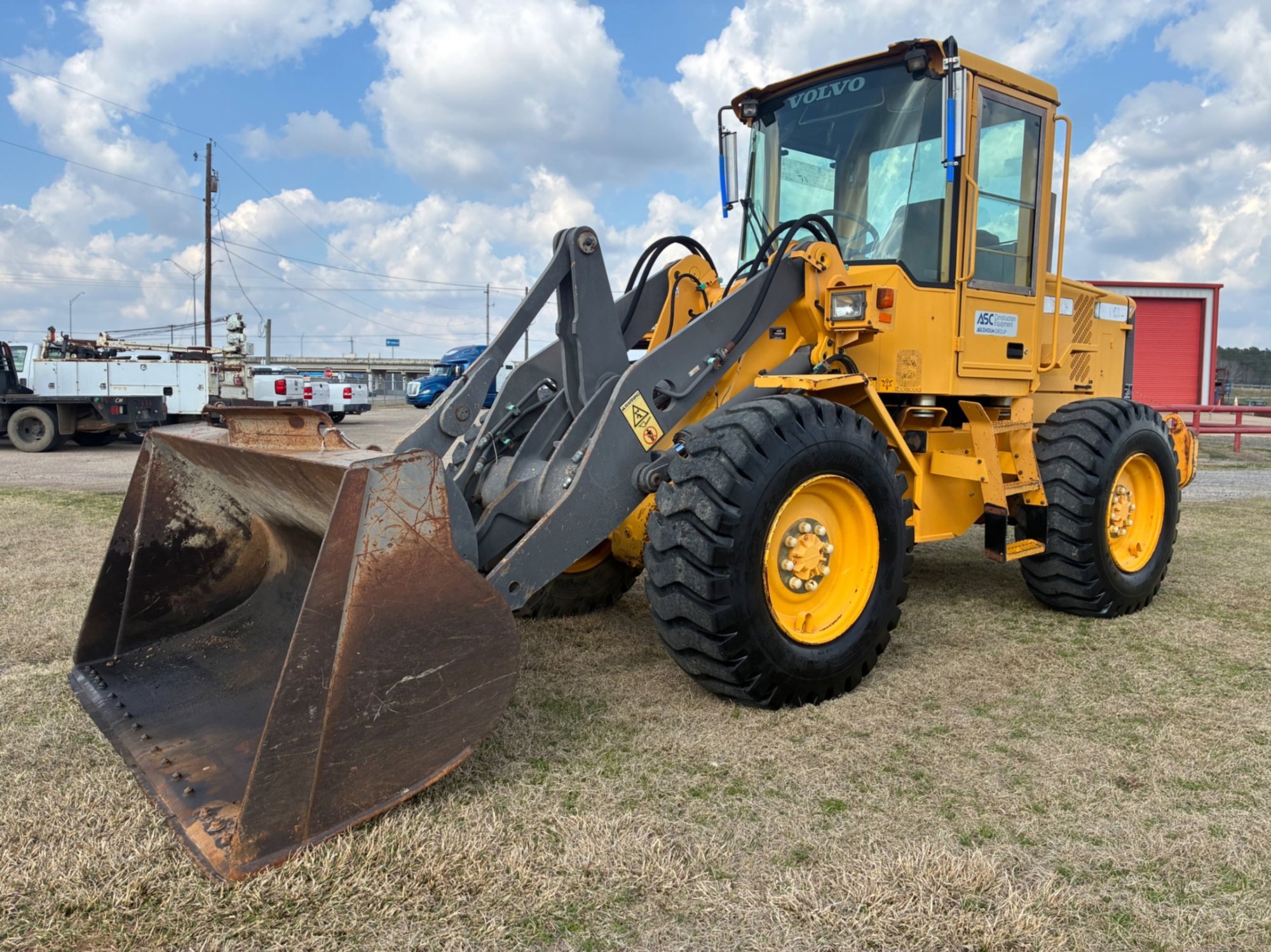 2004 VOLVO  L50D WHEEL LOADER (A63569)