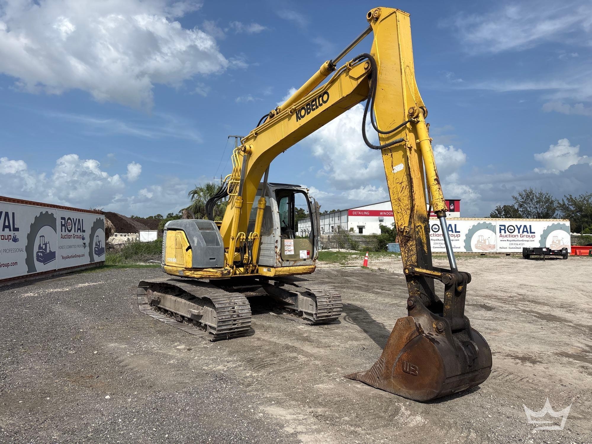 2005 Kobelco 135SR Hydraulic Excavator (A61567)