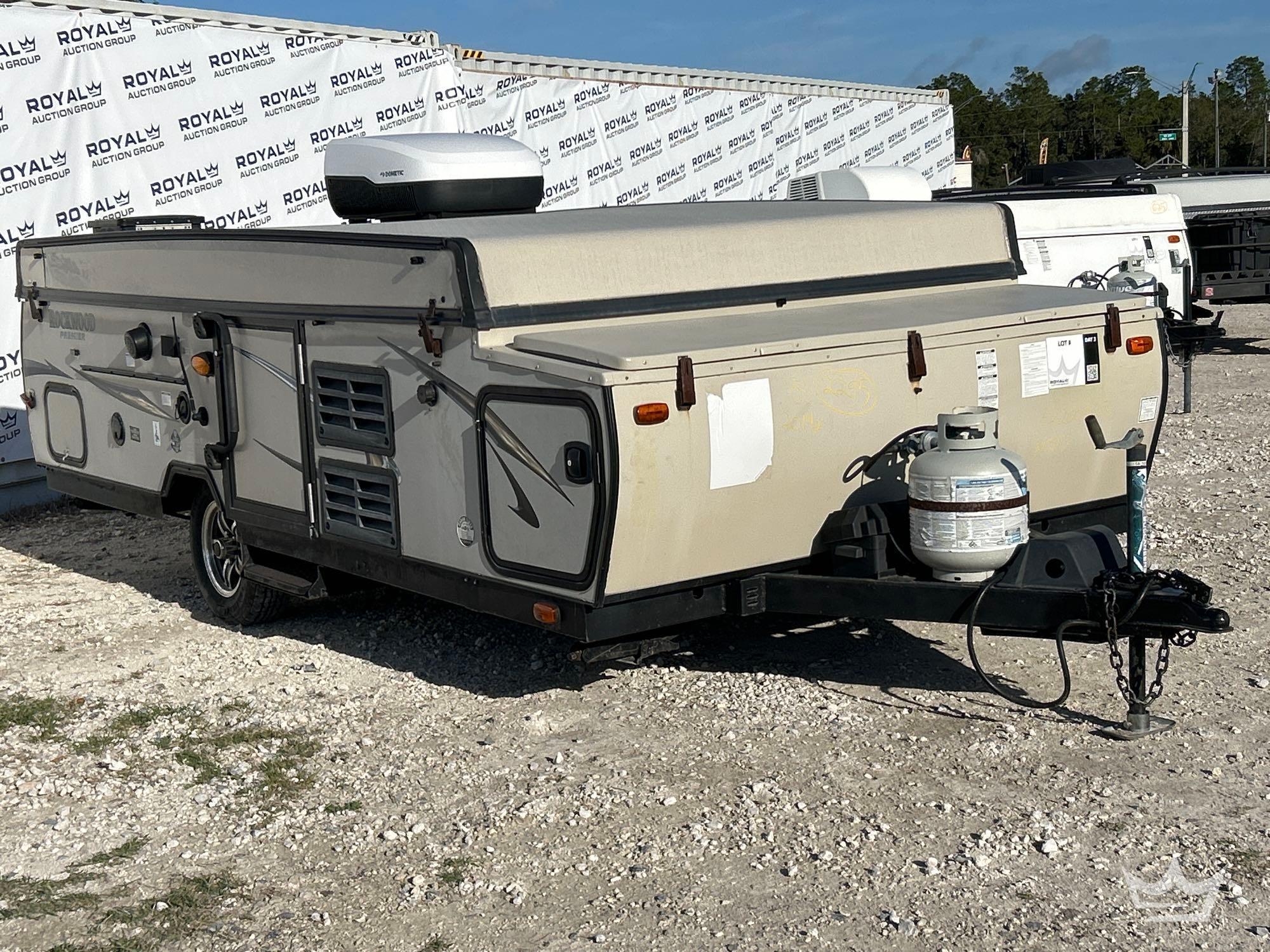 2014 Forest River Rockwood Premier 2317G S/A Pop Up Camper Trailer (A61569)