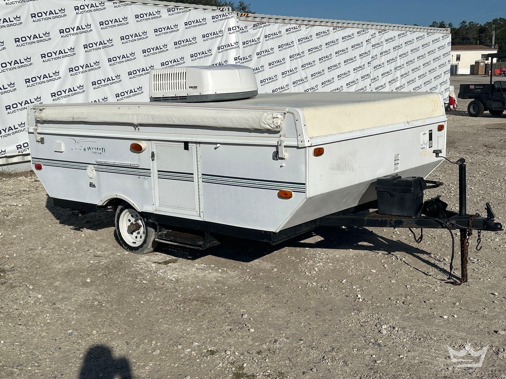 2004 Rockwood Freedom 1640LTD 18ft. Pop Up Camper Trailer (A61569)