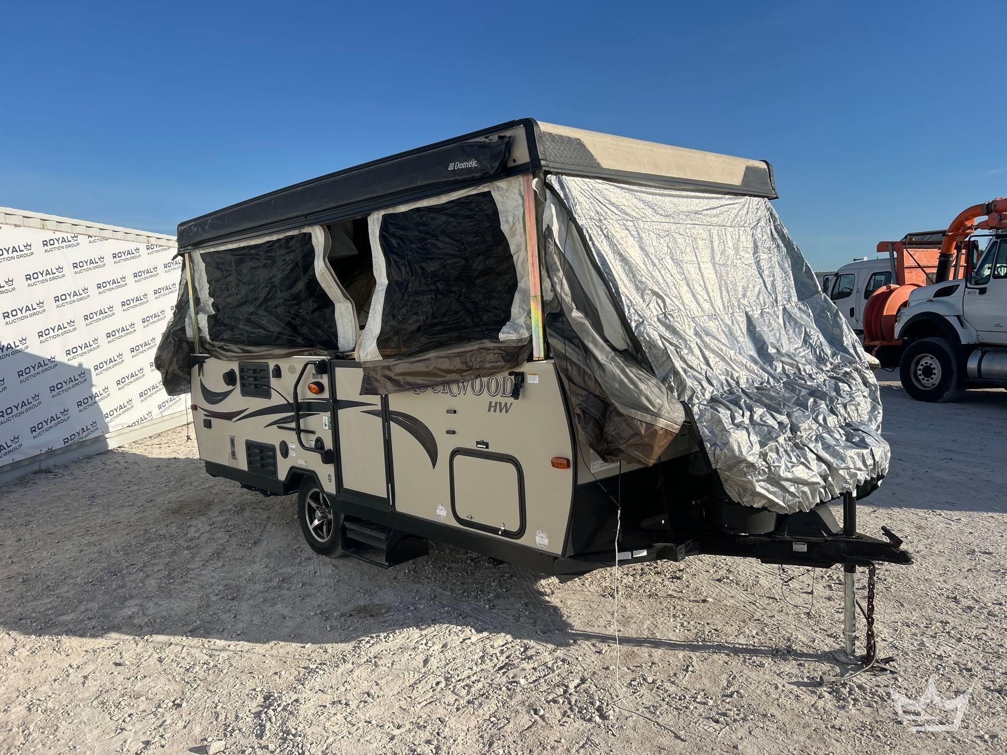 2017 Forest River Rockwood HW275 S/A Pop Up Camper Trailer (A64557)