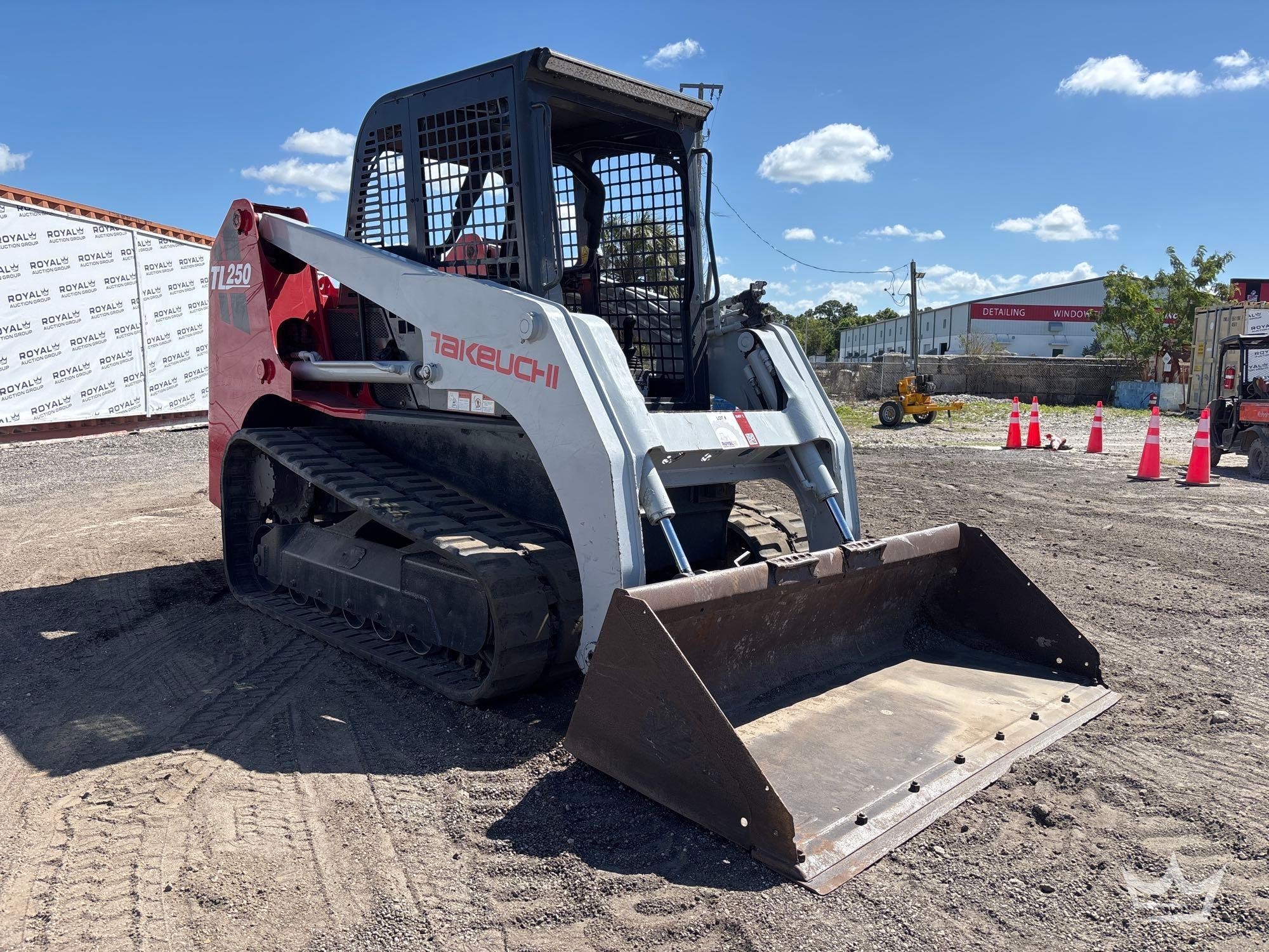 2011 Takeuchi TL250 Compact Track Loader Skid Steer (A64553)