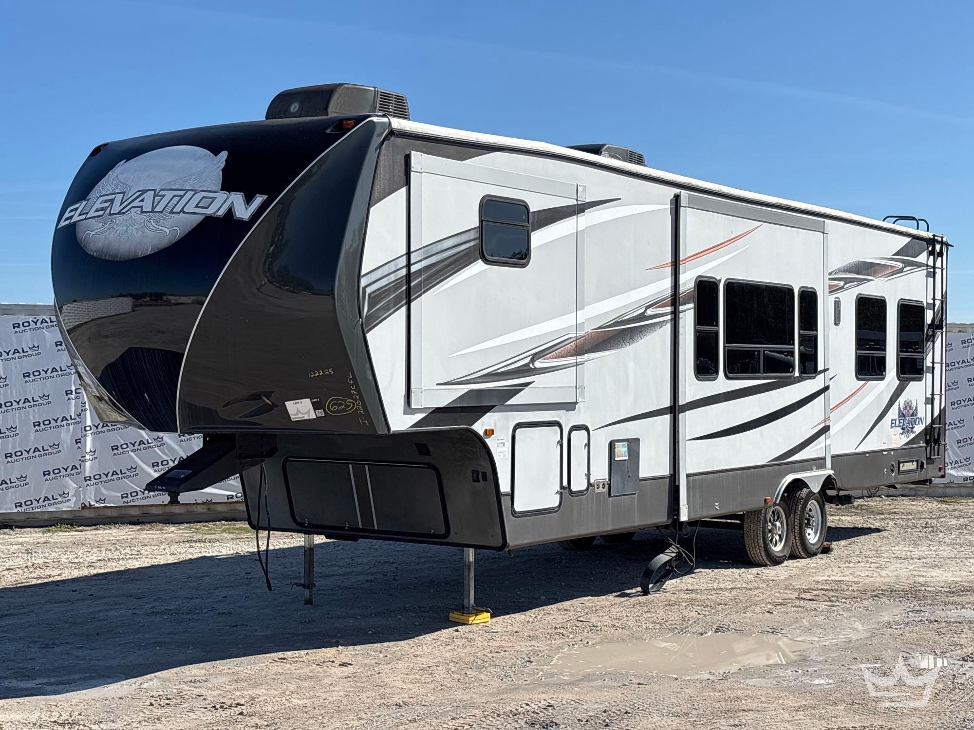 2014 Crossroads RV Elevation T/A 5th Wheel Toy Hauler Travel Trailer (A64557)