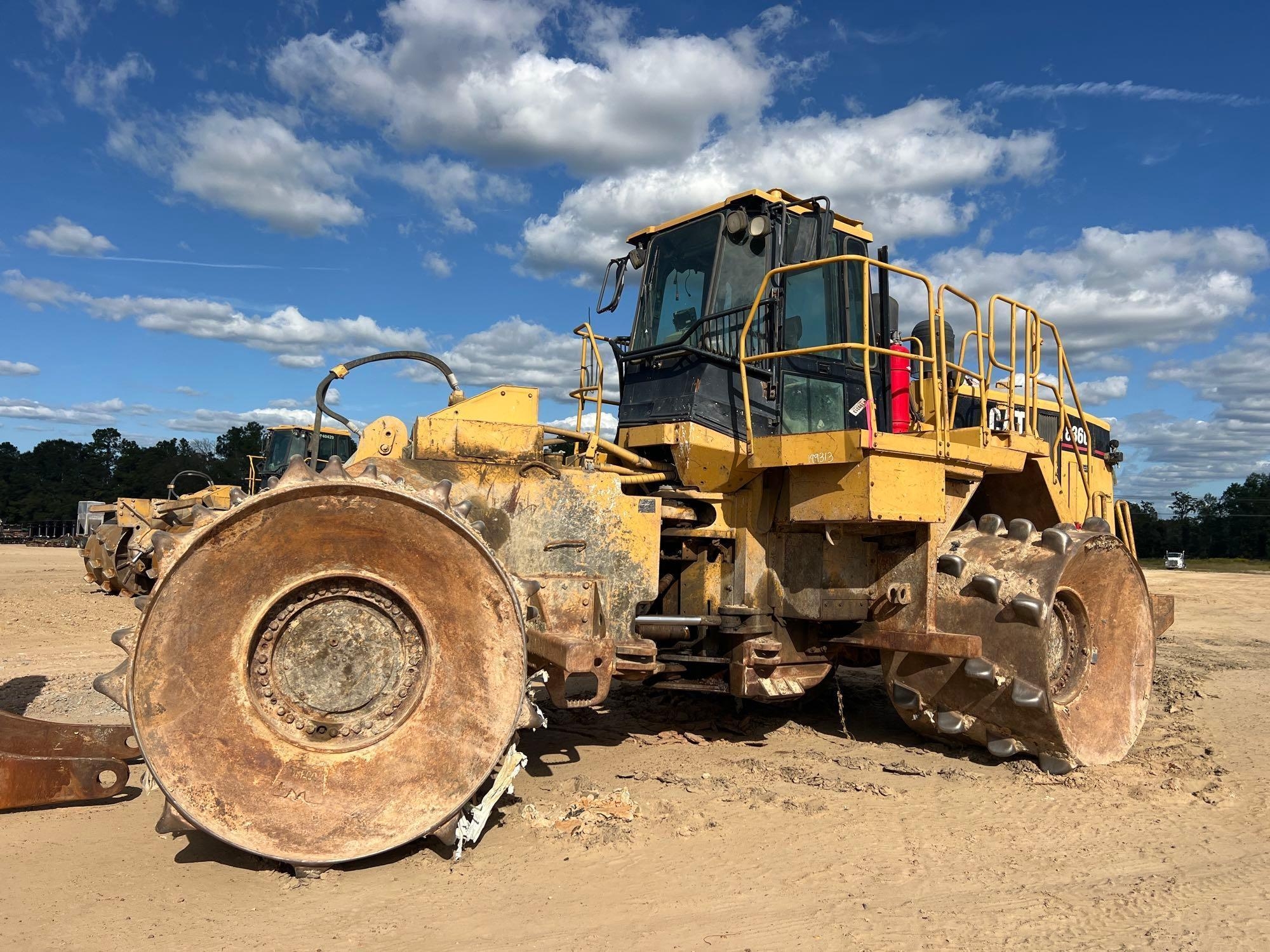 2004 CATERPILLAR 836G LANDFILL COMPACTOR (A51406)