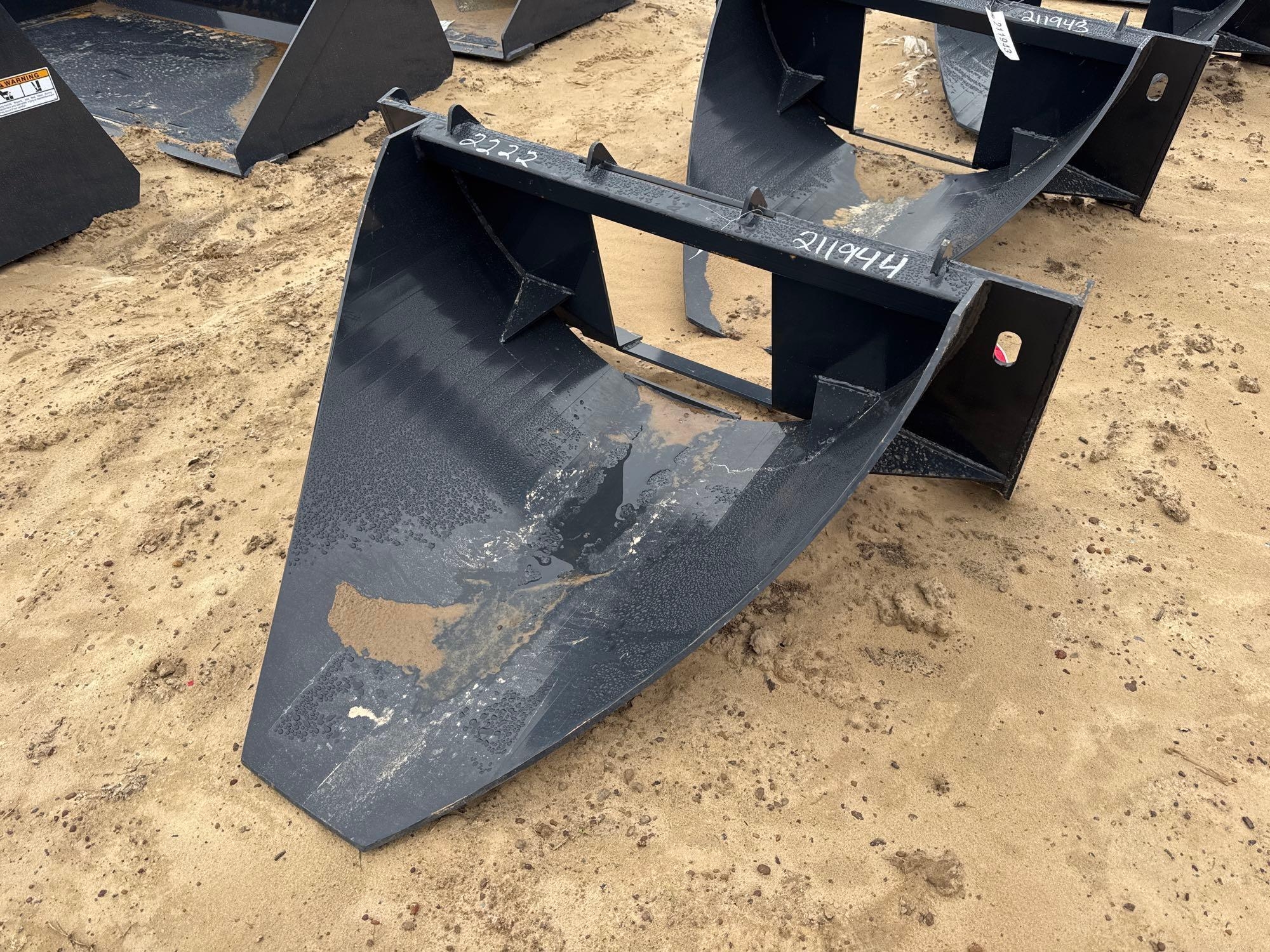 UNUSED WOLVERINE TREE DIGGER (A64281)