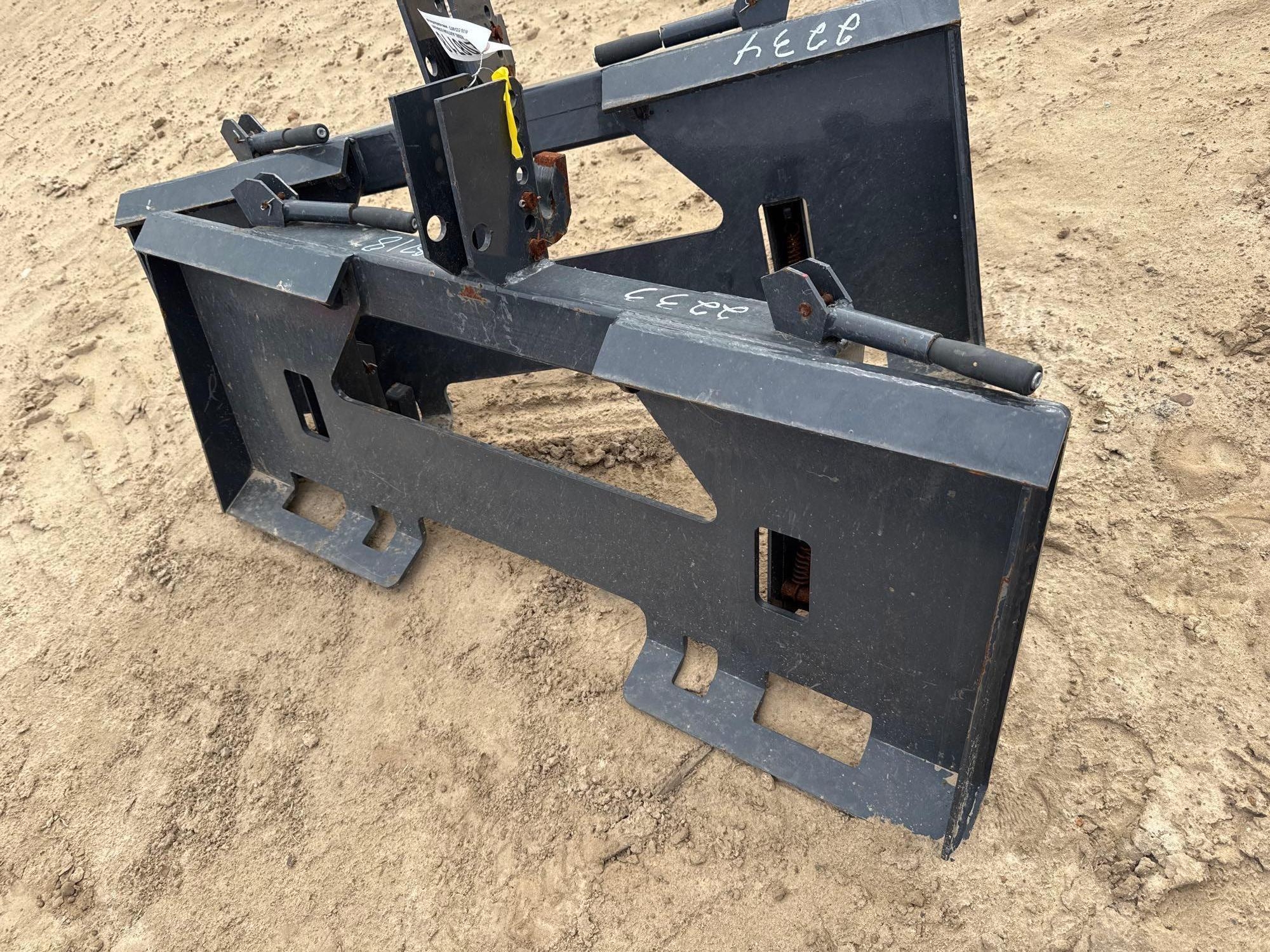 WOLVERINE PT-16-01C 3PT HITCH ADAPTER (A60432)