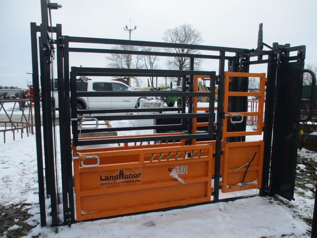 Landhonor Livestock Chute (A66408)