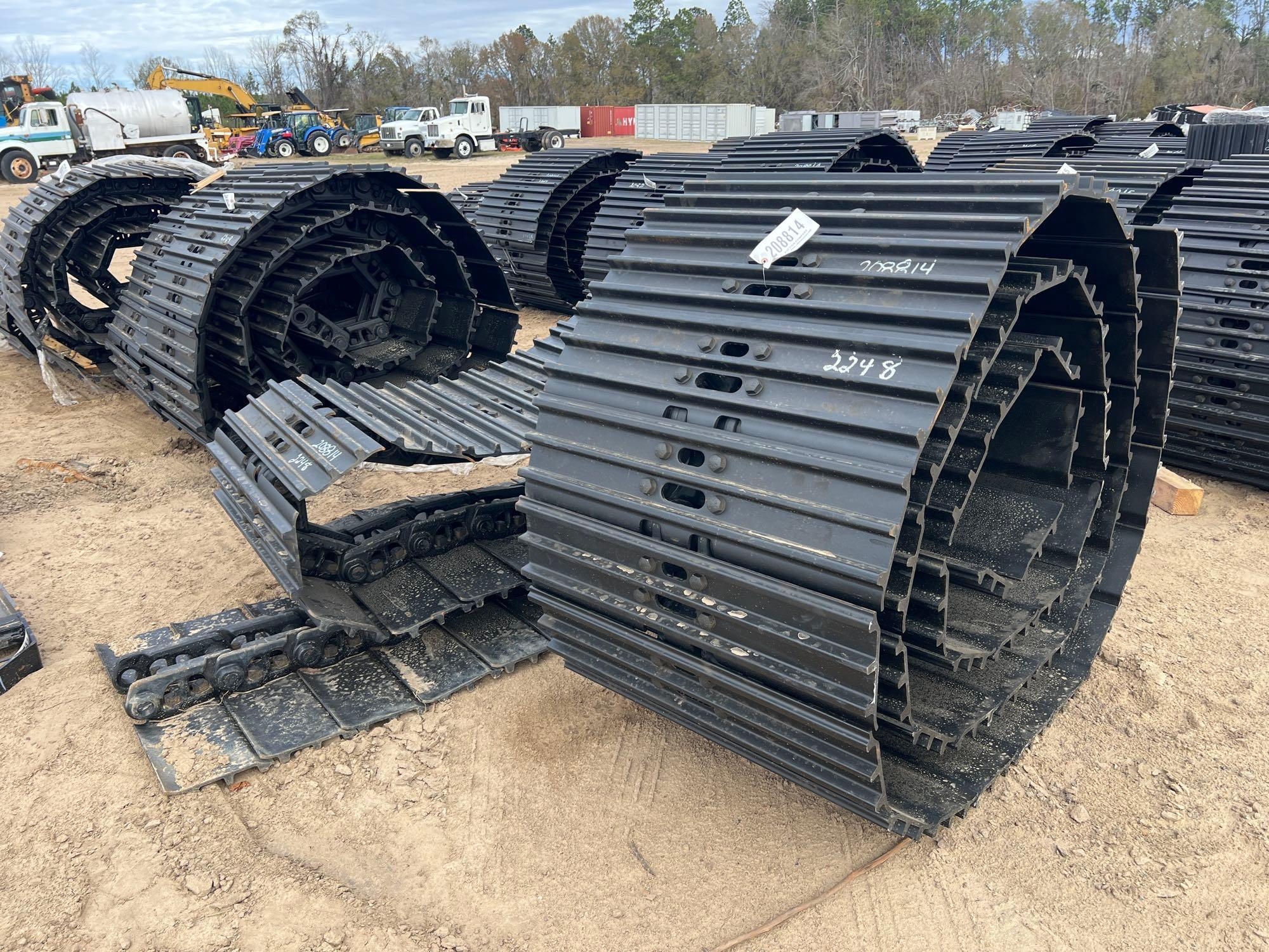 (2) UNUSED 31" X 8 MM EXCAVATOR TRACKS W/ PINS (A60432)