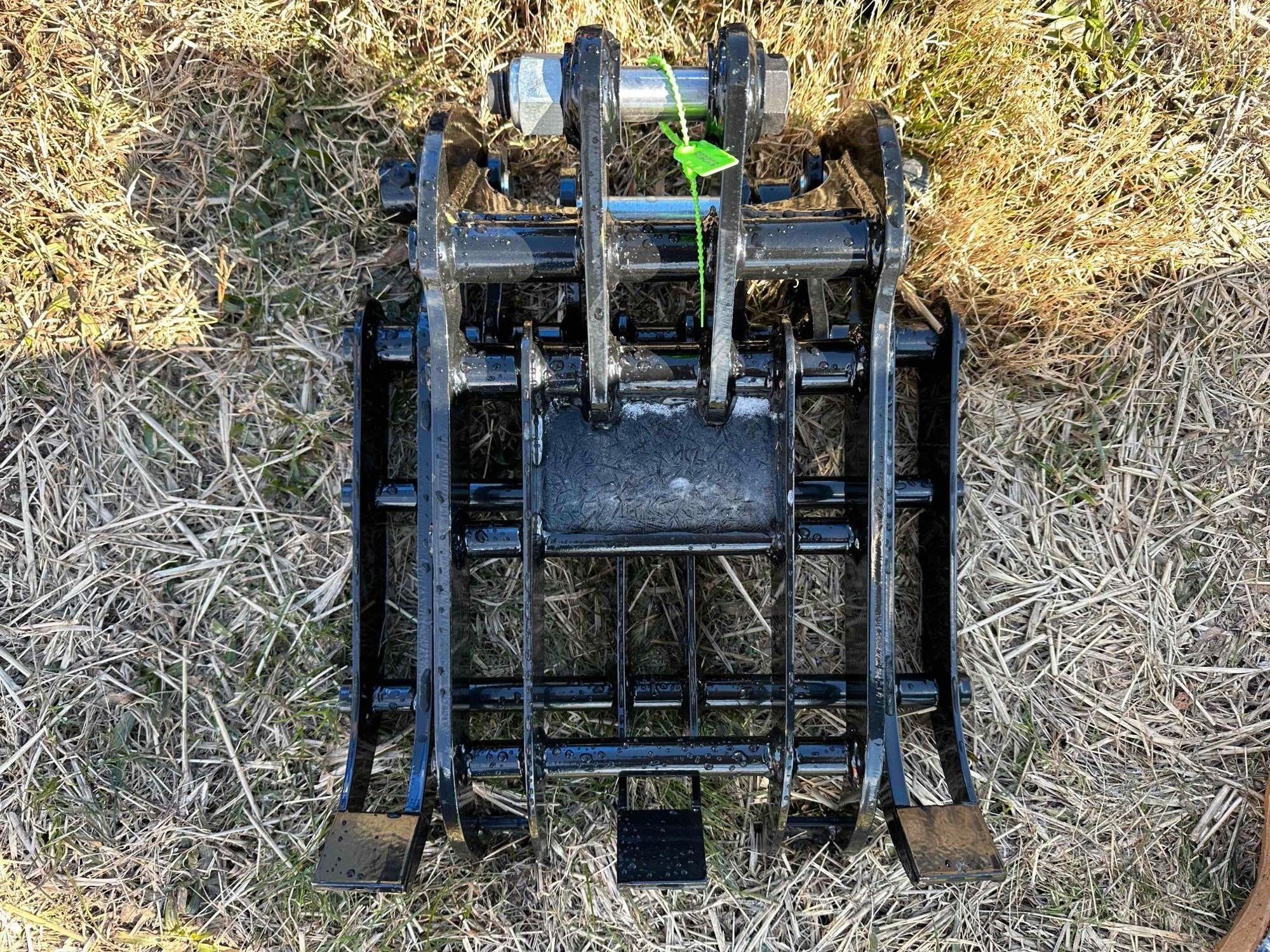 New/Unused Grapple for CFG Mini Excavator (A61166)