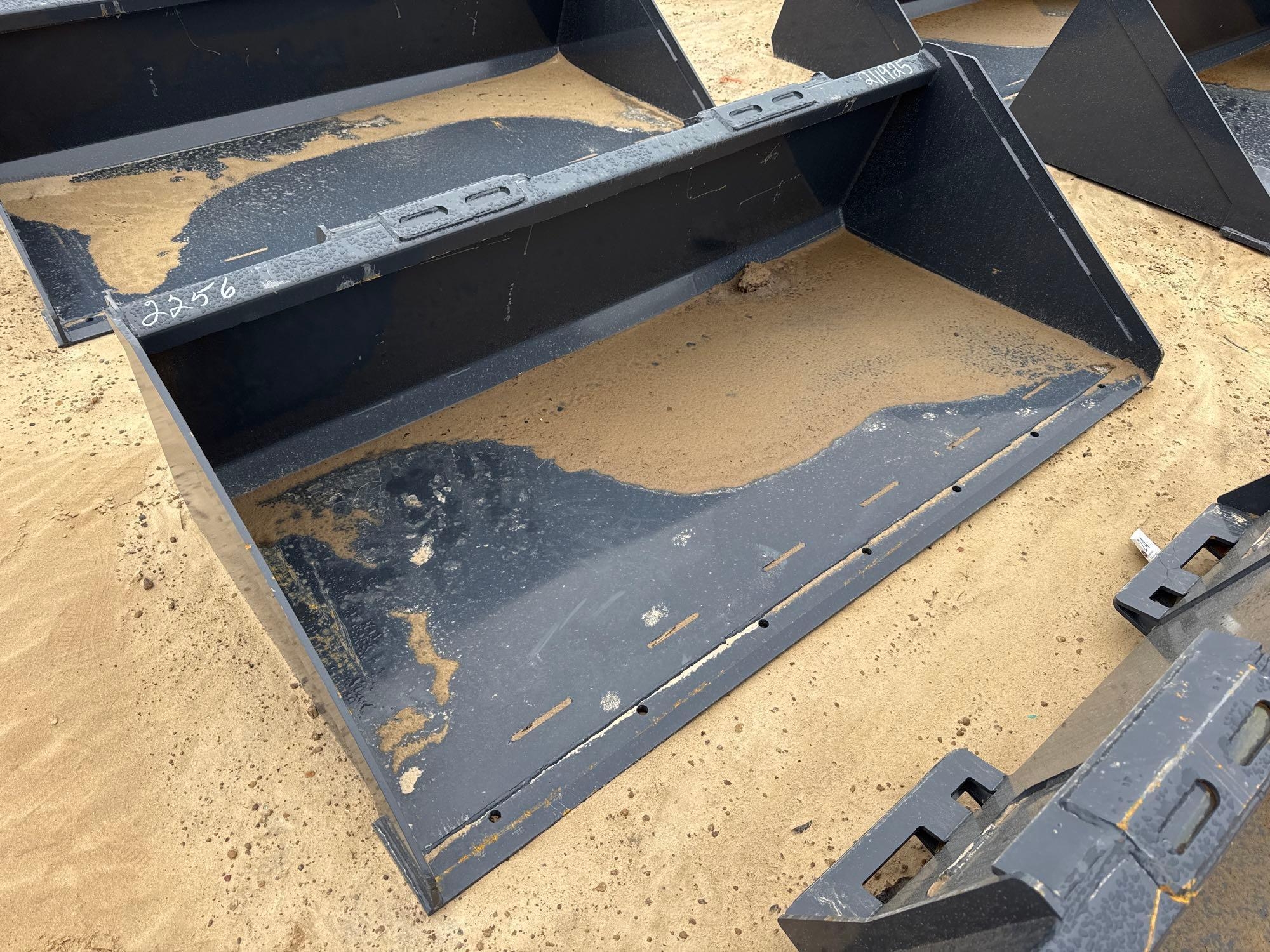 UNUSED WOLVERINE TDB-11-72W 72" BUCKET (A64281)