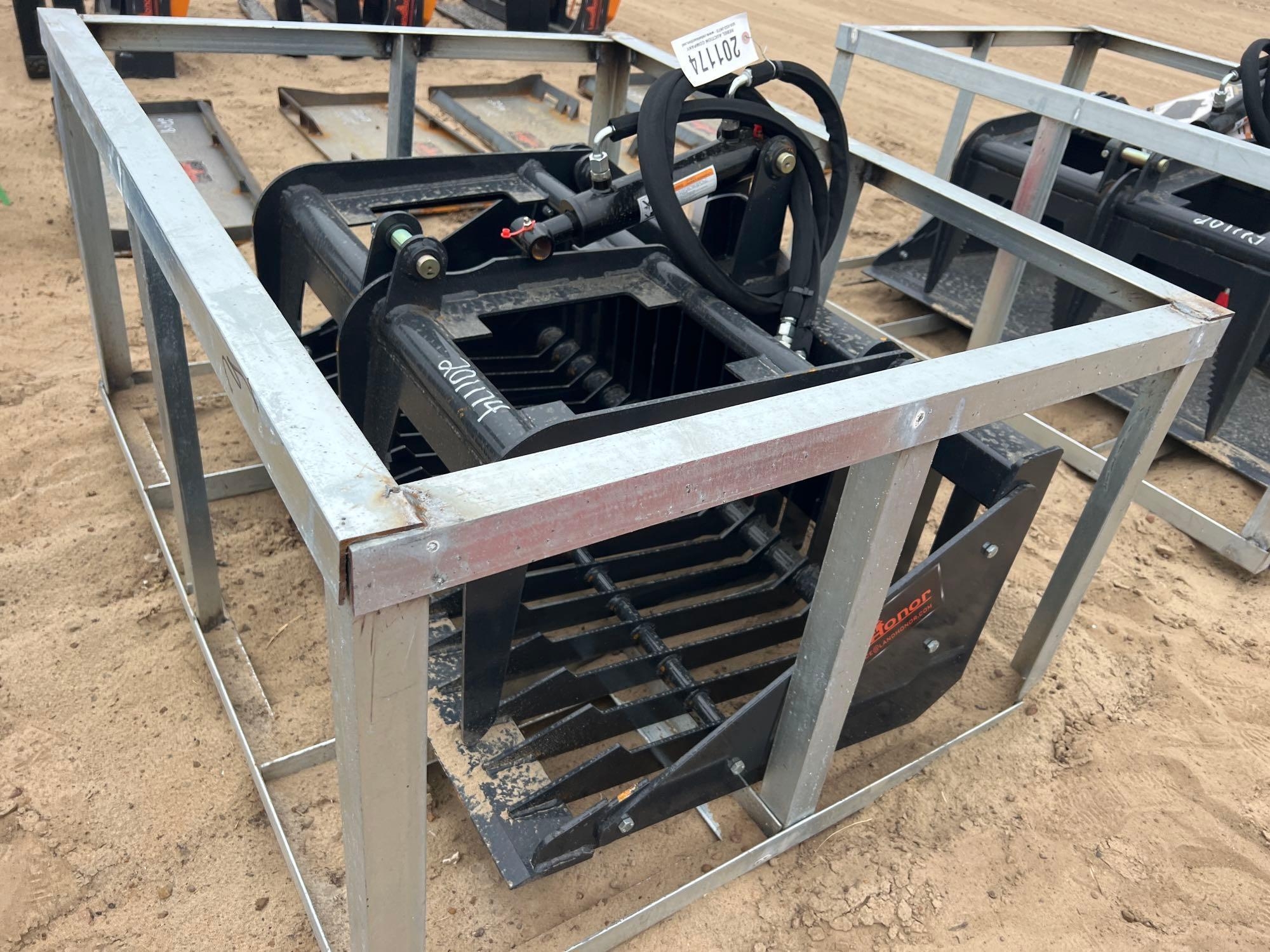 UNUSED LANDHONOR MGB-72-44W 44" MINI GRAPPLE BKT (A54757)