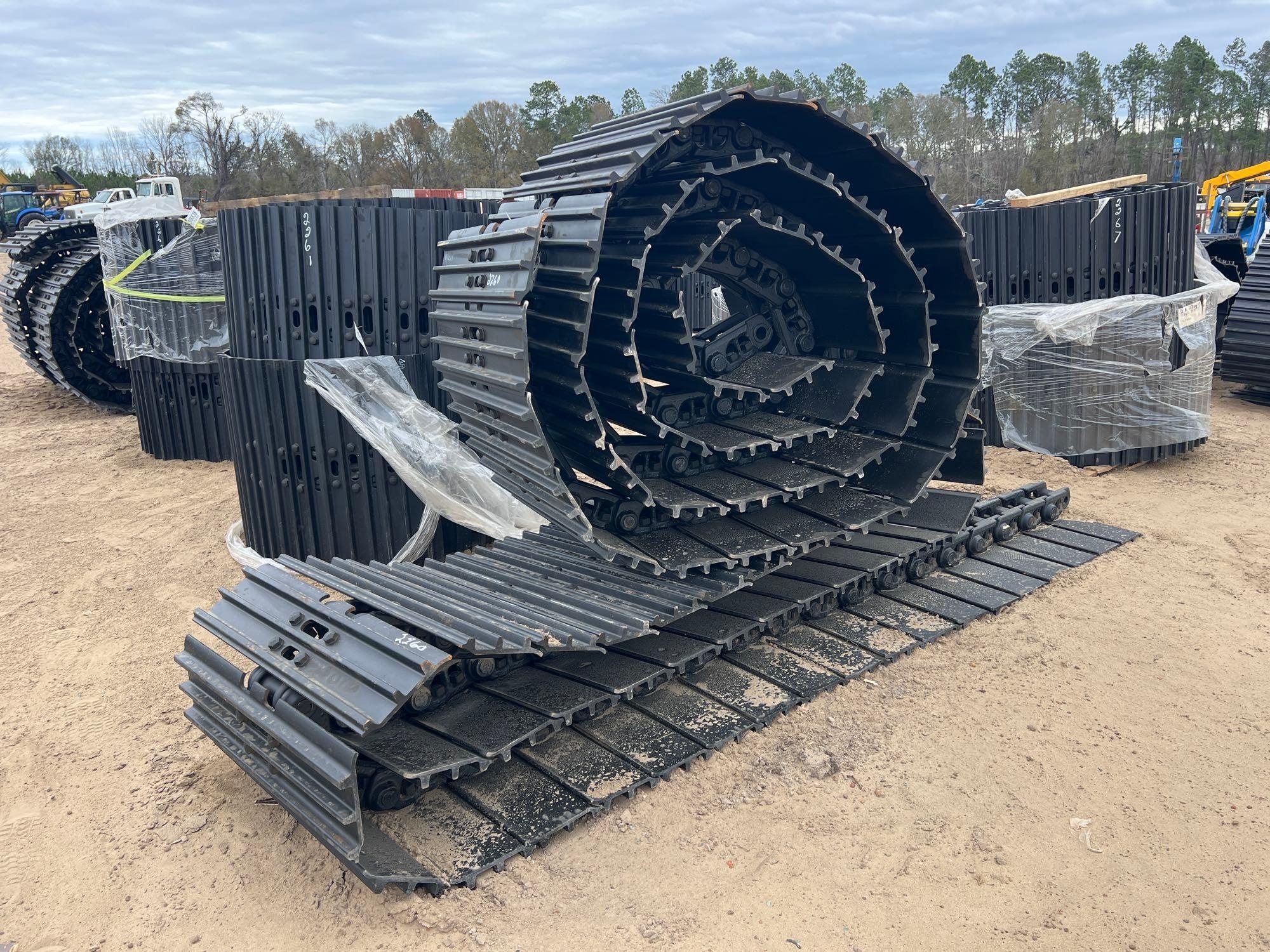 (2) UNUSED 31" X 8 MM EXCAVATOR TRACKS W/ PINS (A60432)