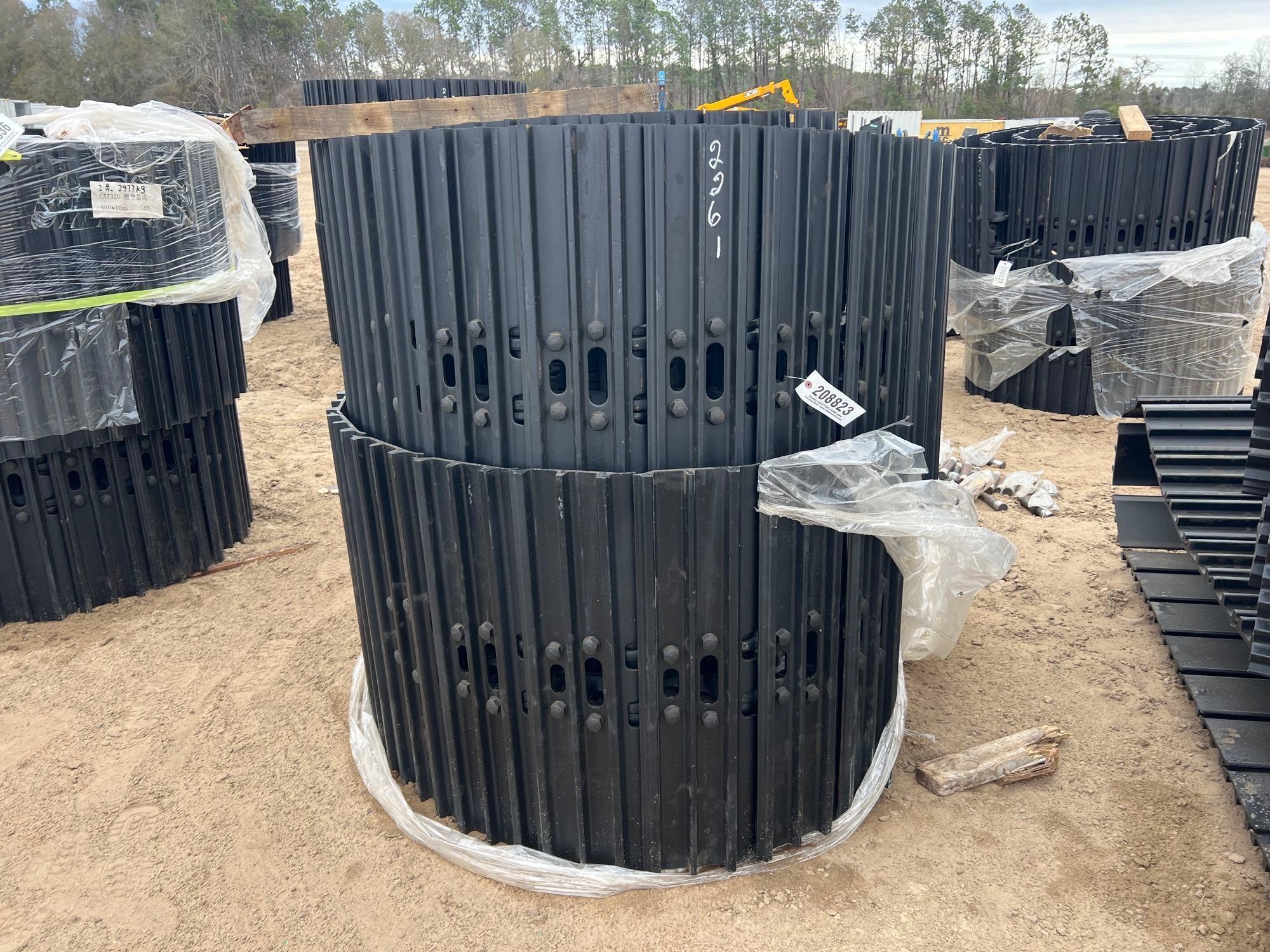 (2) UNUSED 31" X 8 MM EXCAVATOR TRACKS W/ PINS (A60432)