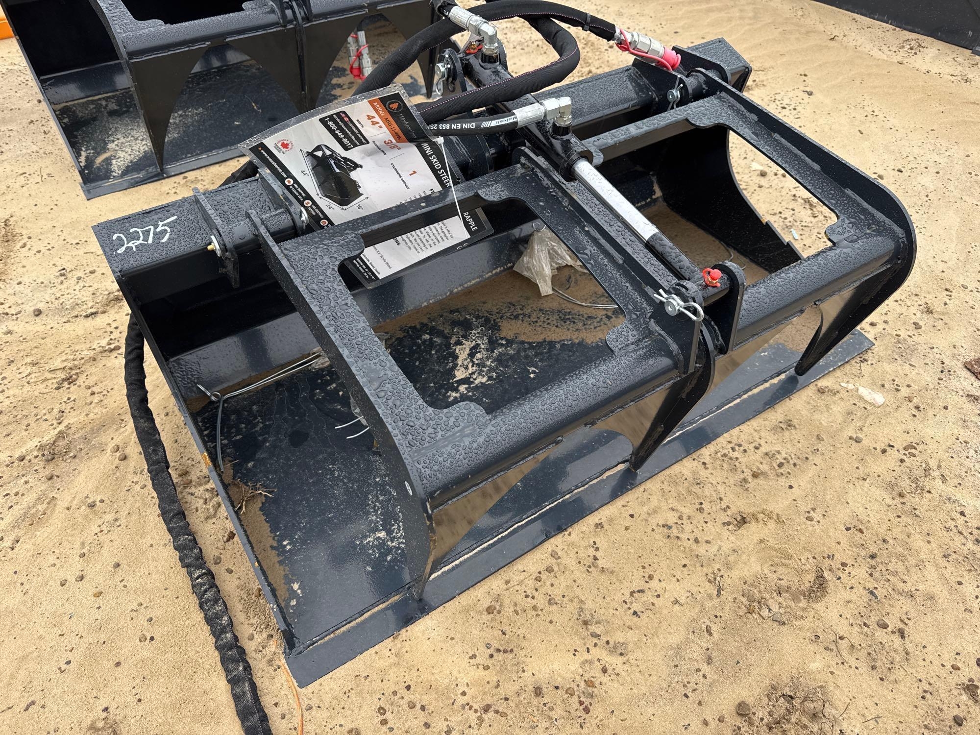 UNUSED WOLVERINE 44" HYD MINI STUMP GRAPPLE (A64281)