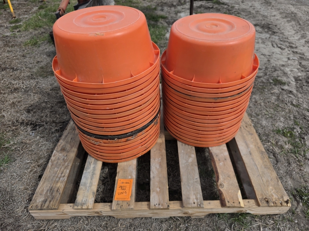 (35) Poly Feed Pans (A66408)