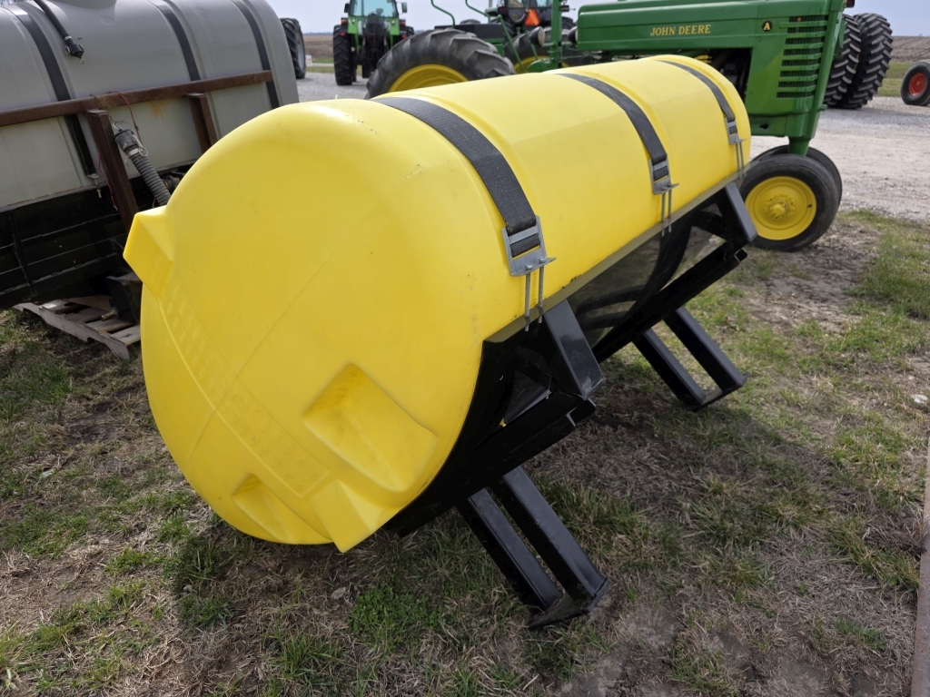 500 gal Poly Fertilizer Tank (A66408)