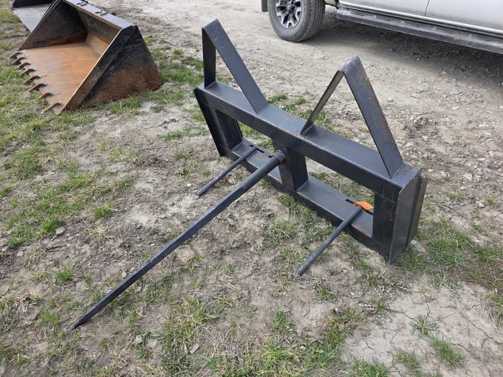 Quick Attach Bale Spear (A66408)