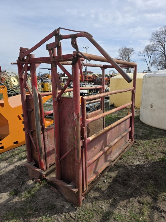Cattle Catch Chute (A66408)