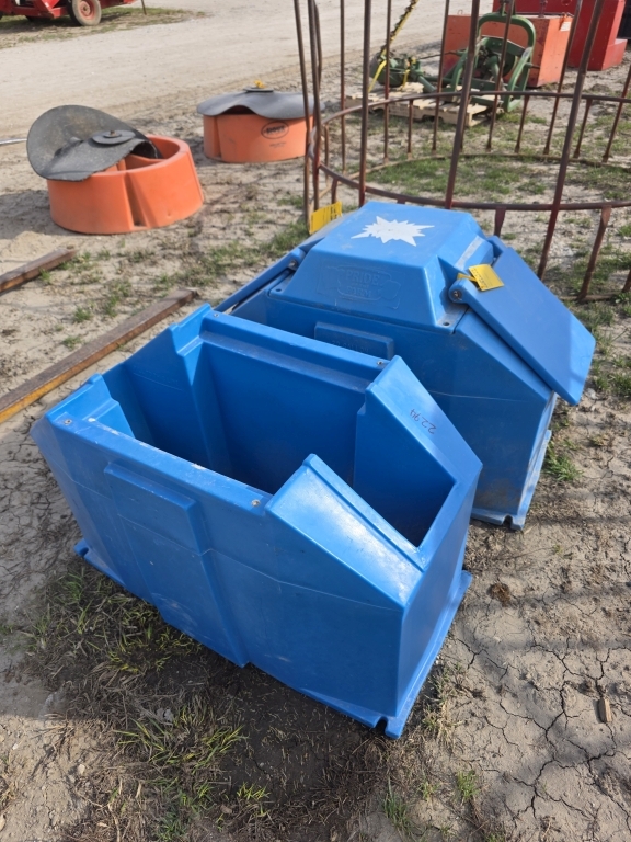 (2) Pride of the Farm Waterers (A66408)