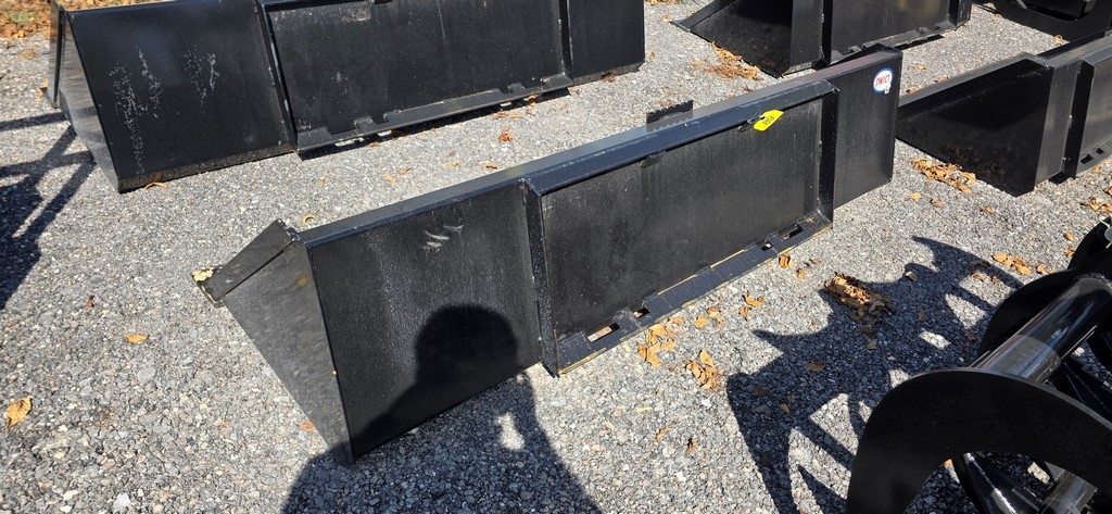 New Swict 84" Skidloader Bucket (A50775)