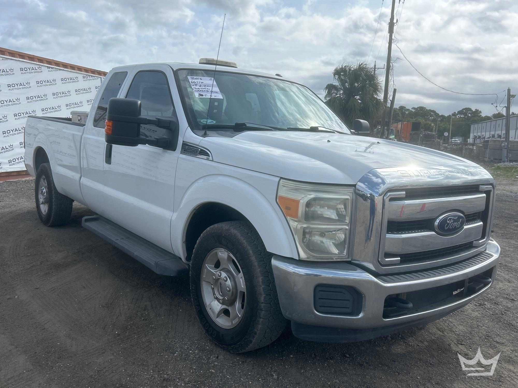 2015 Ford F-250 Ext. Cab Pickup Truck (A64556)