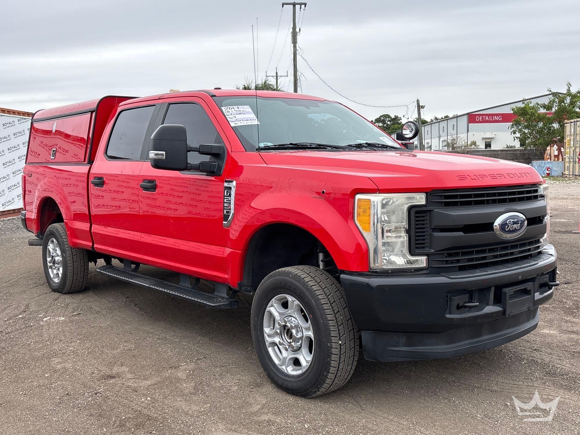 2017 Ford F-250 4x4 Crew Cab Pickup Truck (A64556)