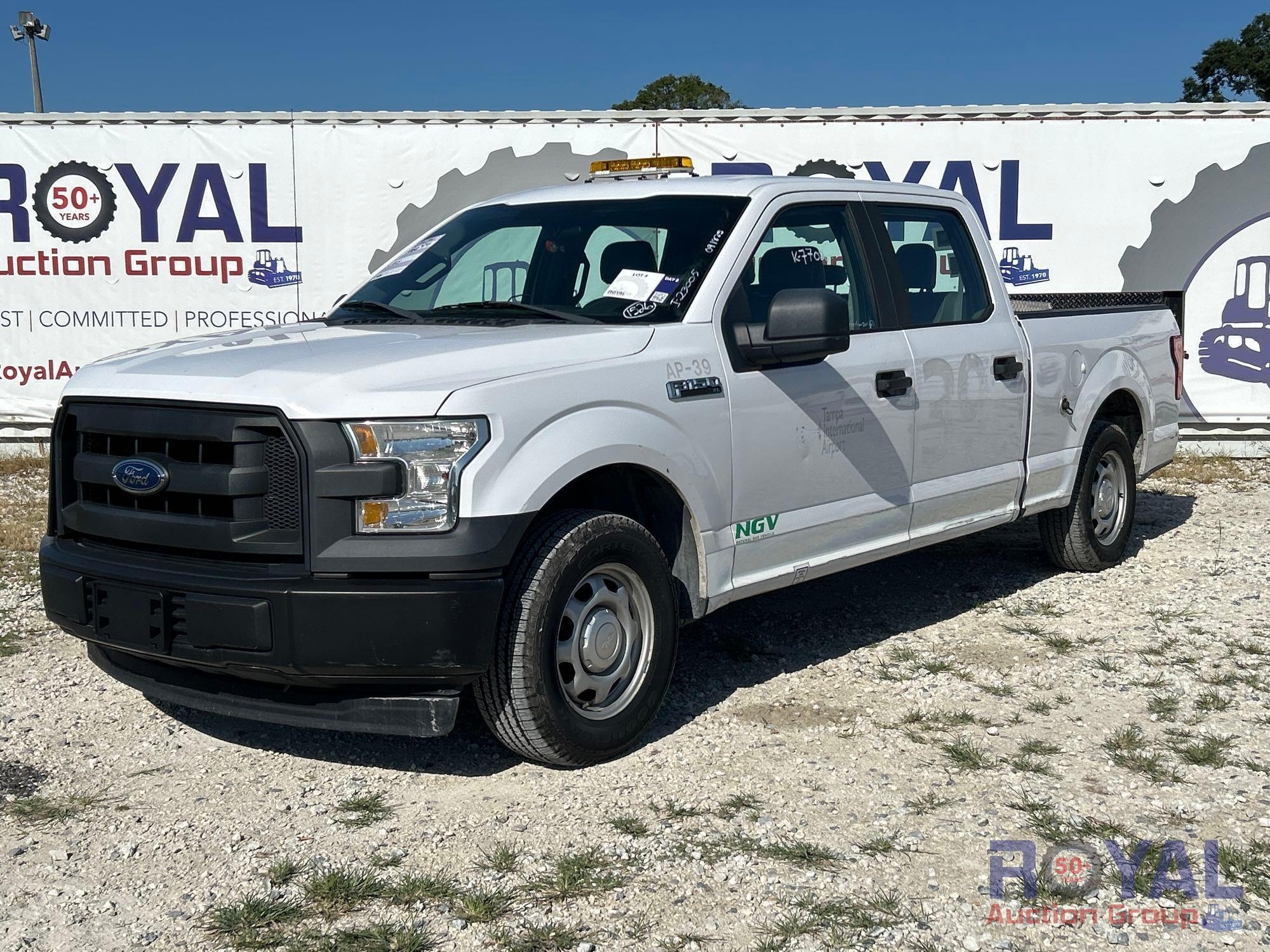 2017 Ford F-150 Crew Cab Pickup Truck (A54814)