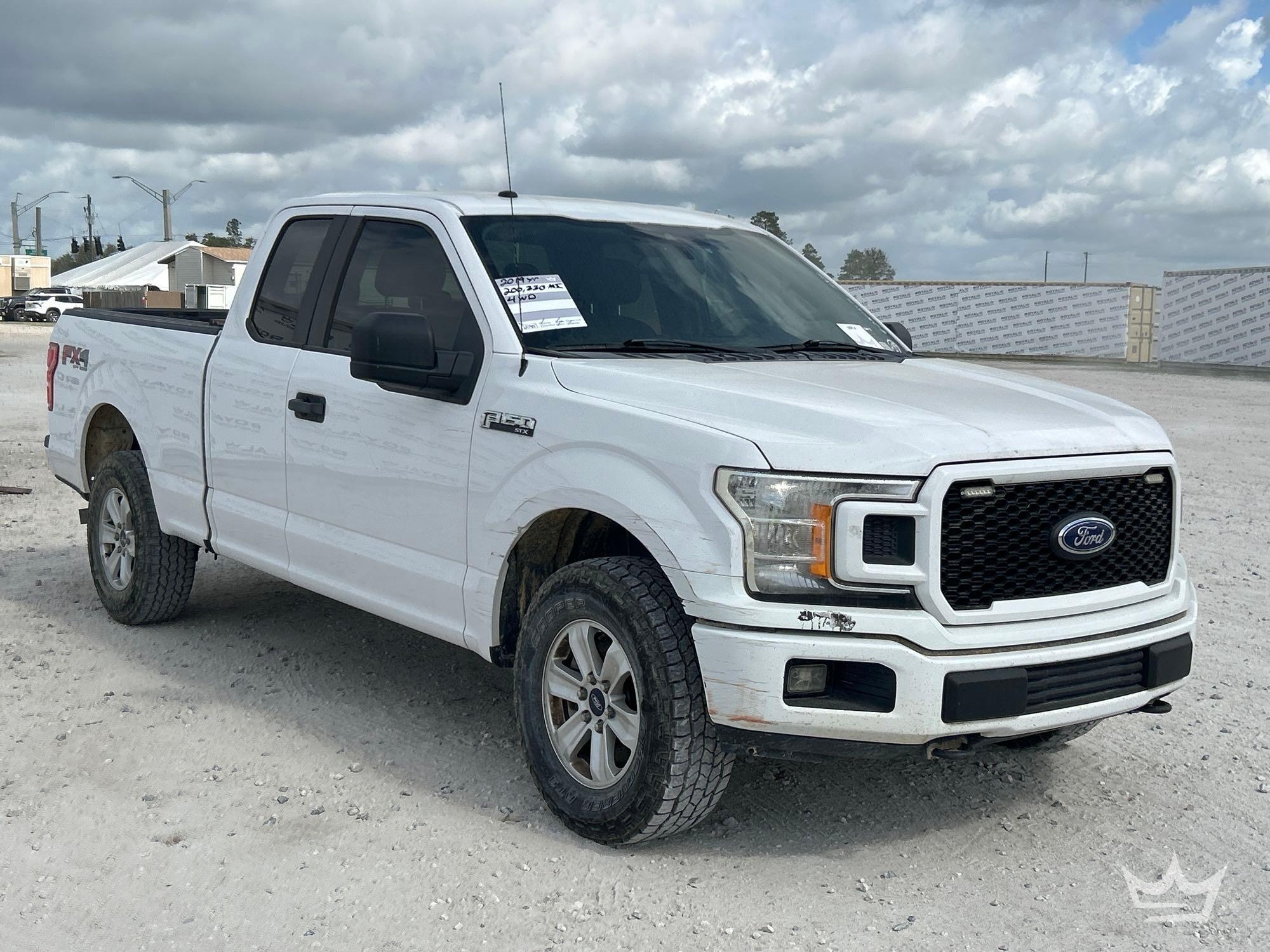2019 Ford F-150 4x4 Ext. Cab Pickup Truck (A64556)