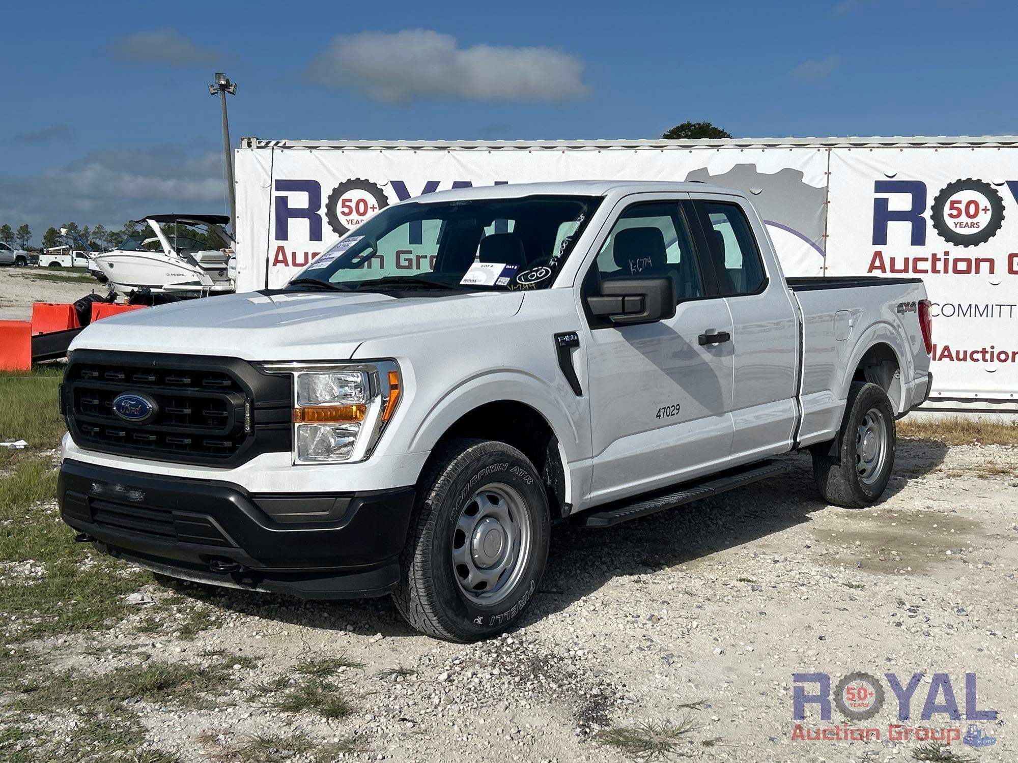 2021 Ford F-150 4x4 Ext. Cab Pickup Truck (A55852)