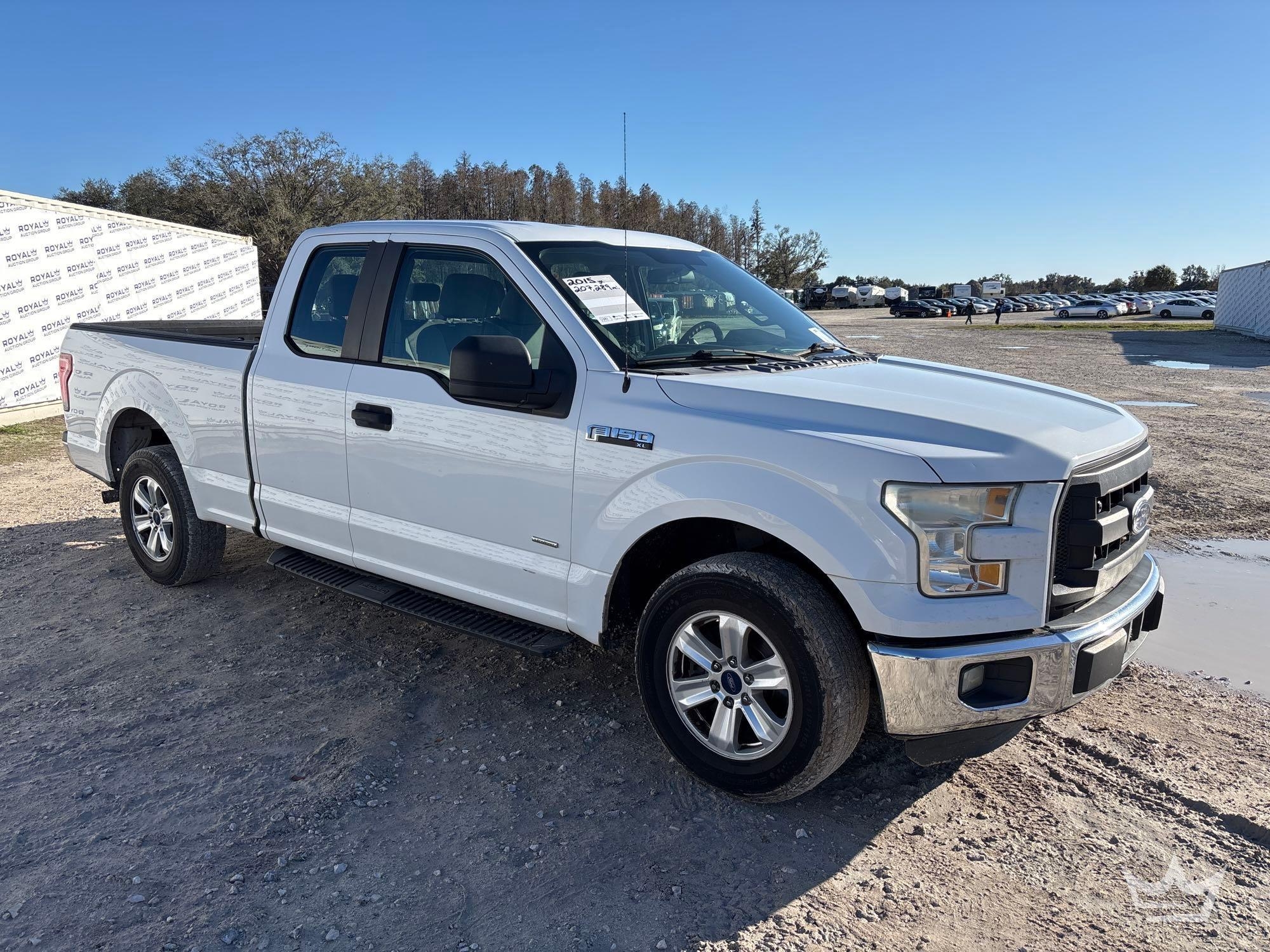 2015 Ford F-150 Ext. Cab Pickup Truck (A61568)