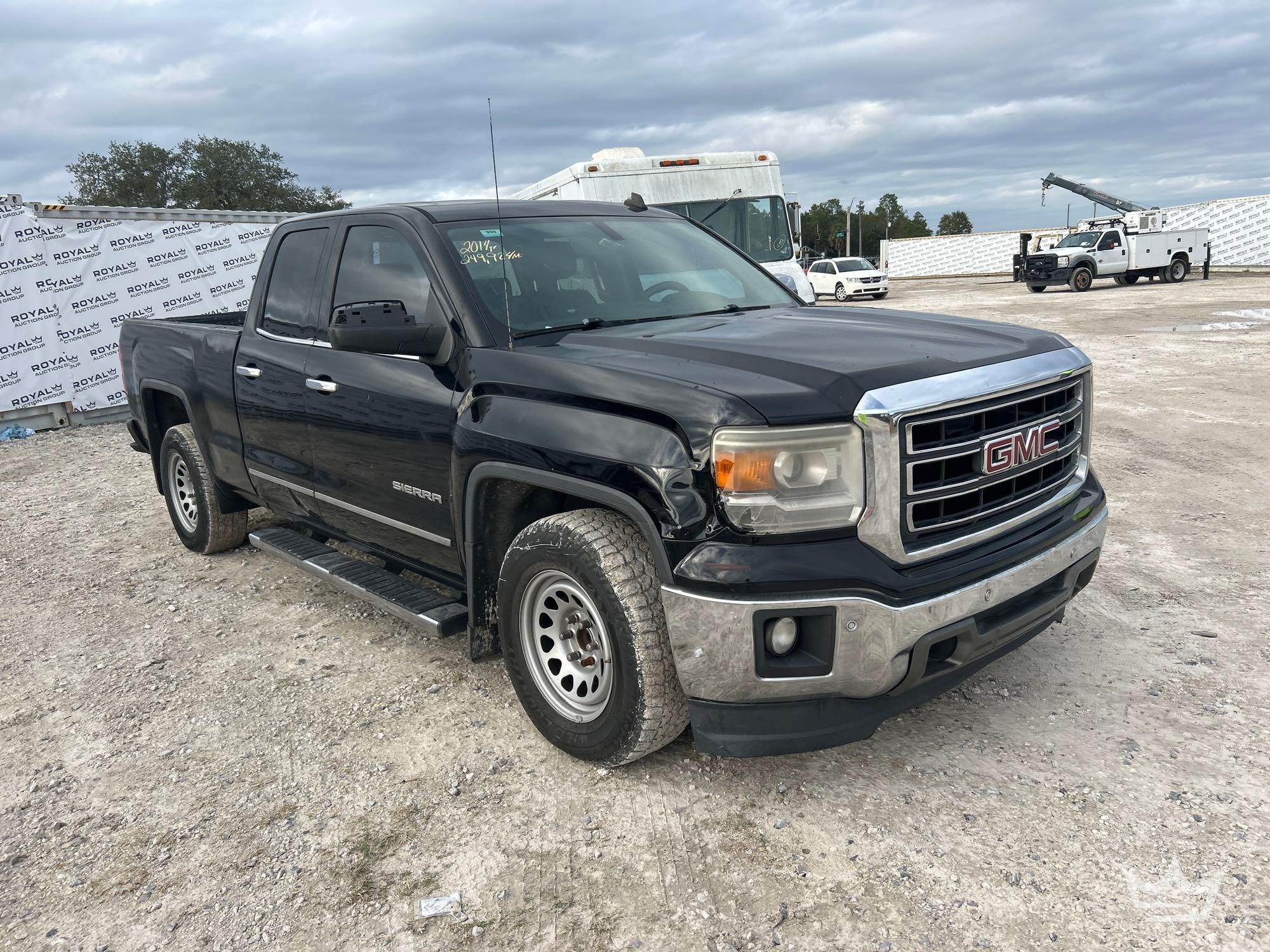 2014 GMC Sierra SLT Crew Cab Pickup Truck (A59230)