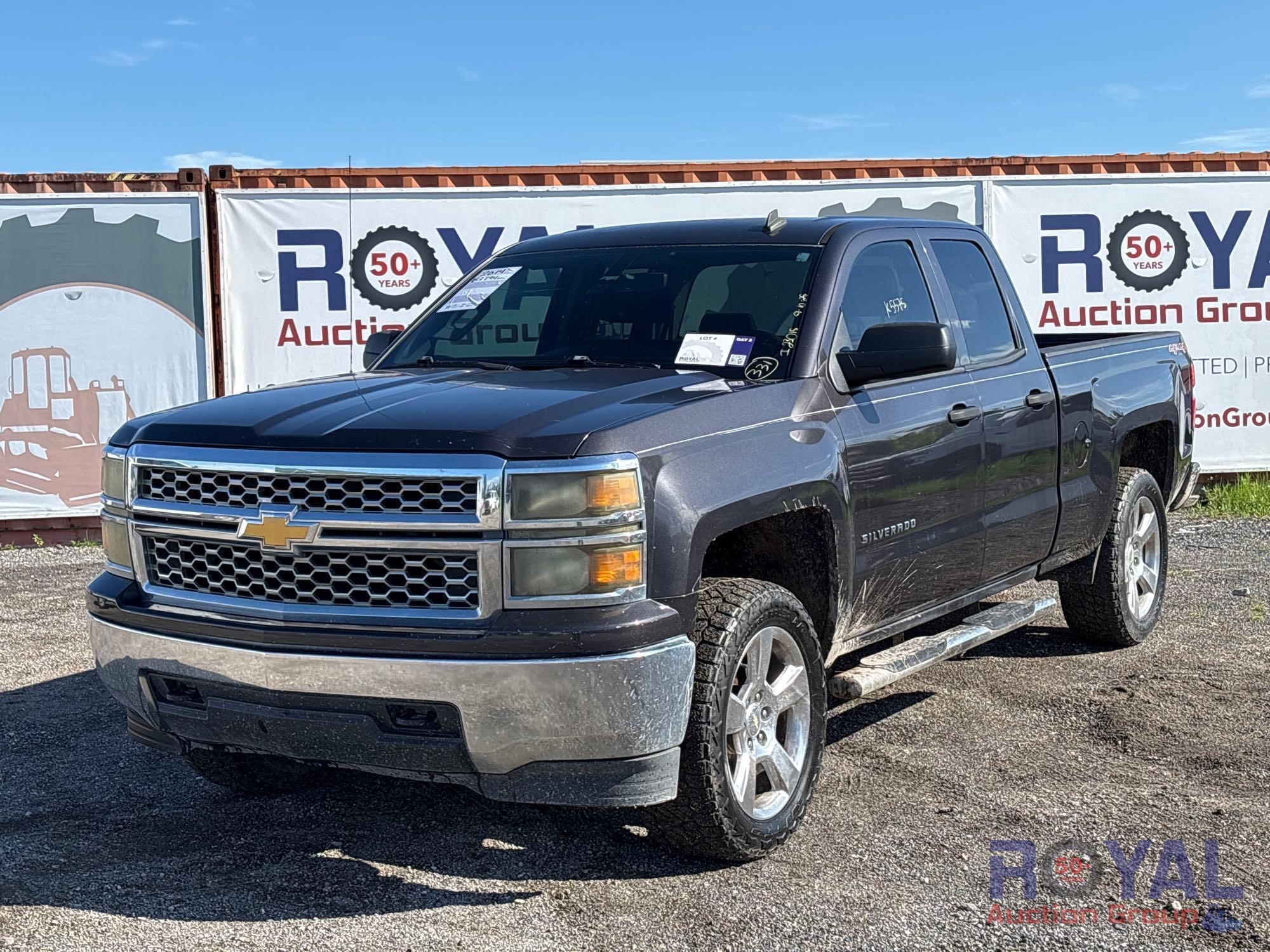 2014 Chevrolet Silverado 1500 Crew Cab 4X4 Pickup Truck (A53422)
