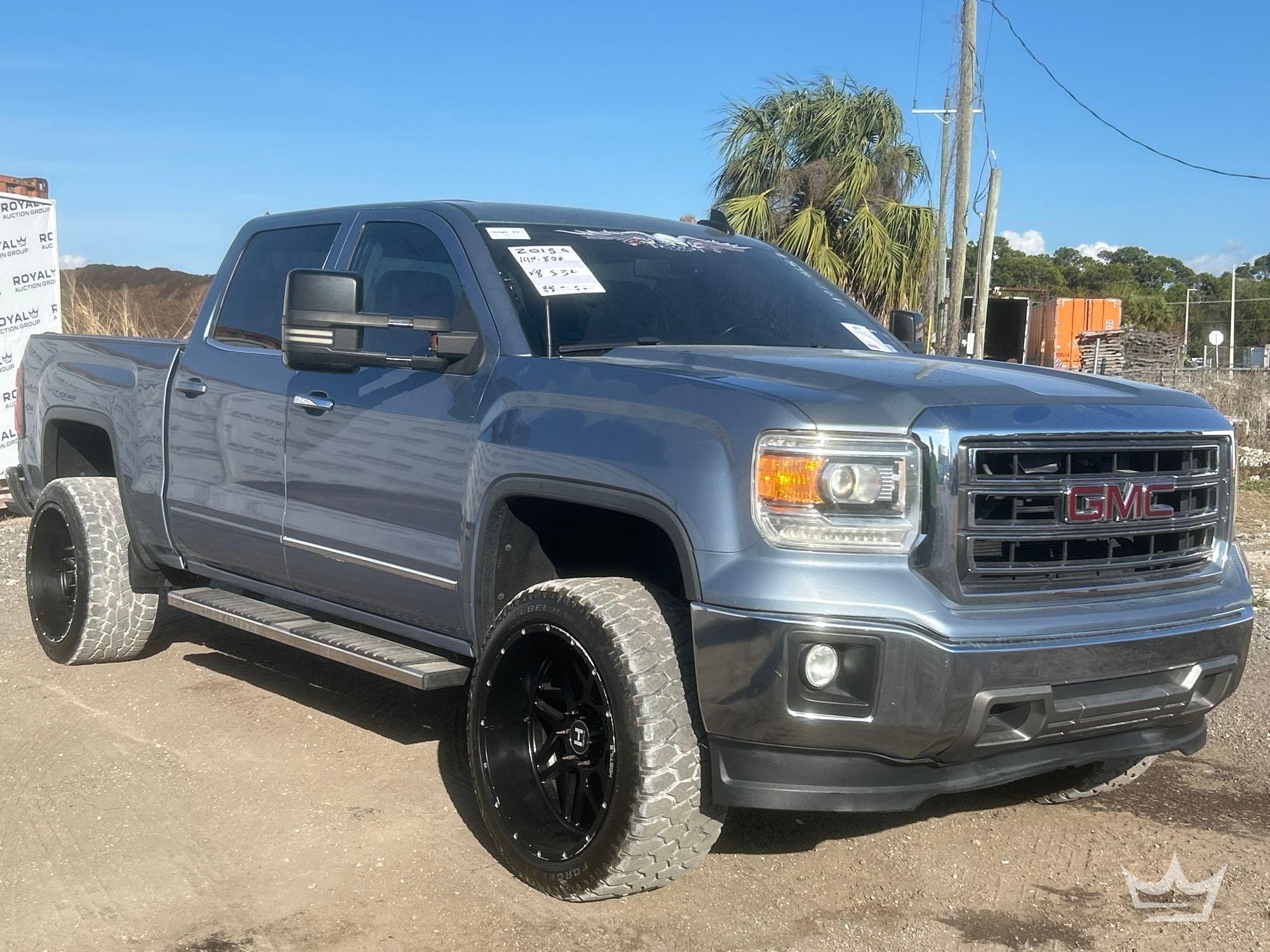 2015 GMC 1500 Sierra Crew Cab Pickup Truck (A61573)