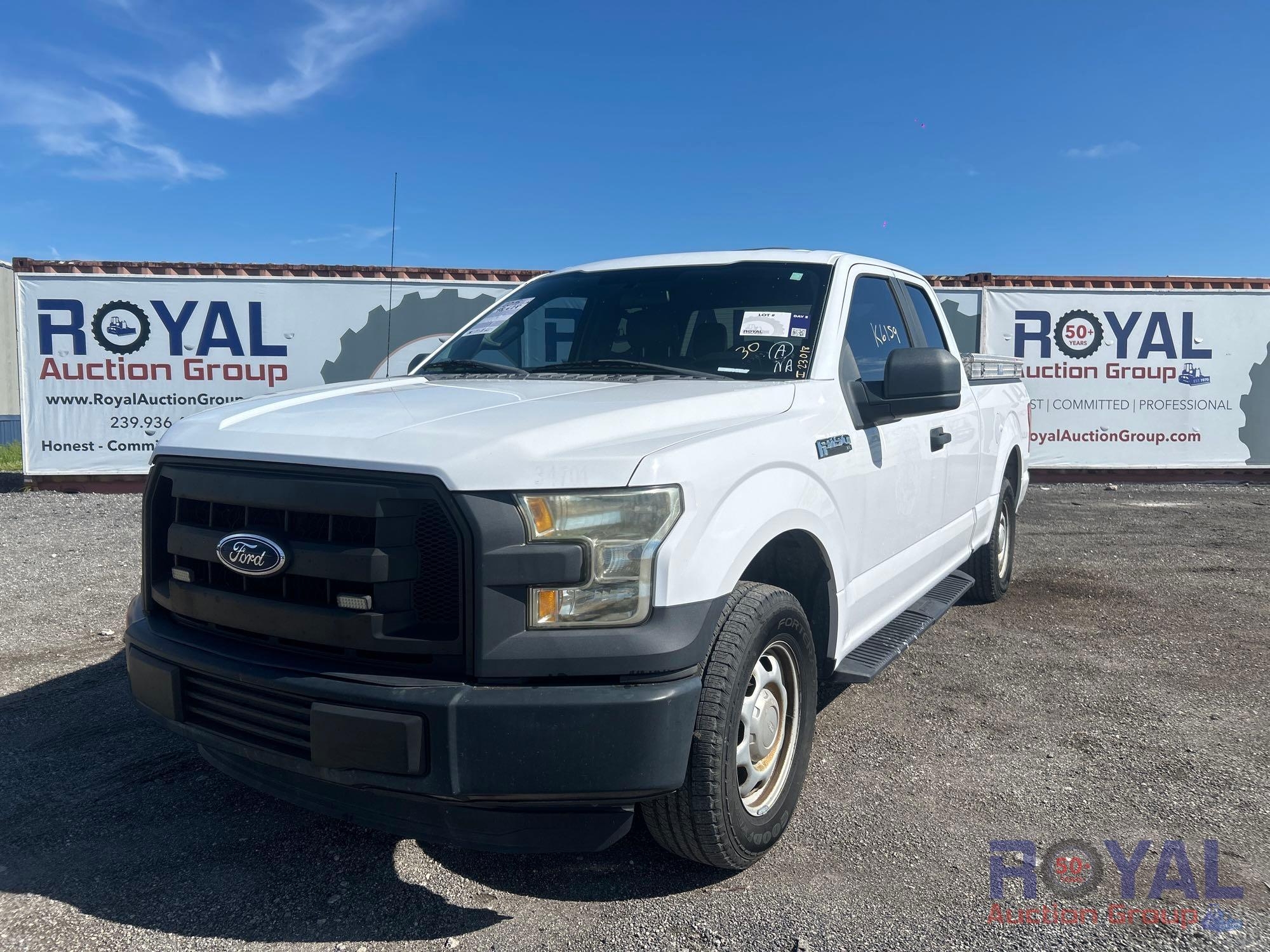 2015 Ford F-150 Ext. Cab Pickup Truck (A53422)