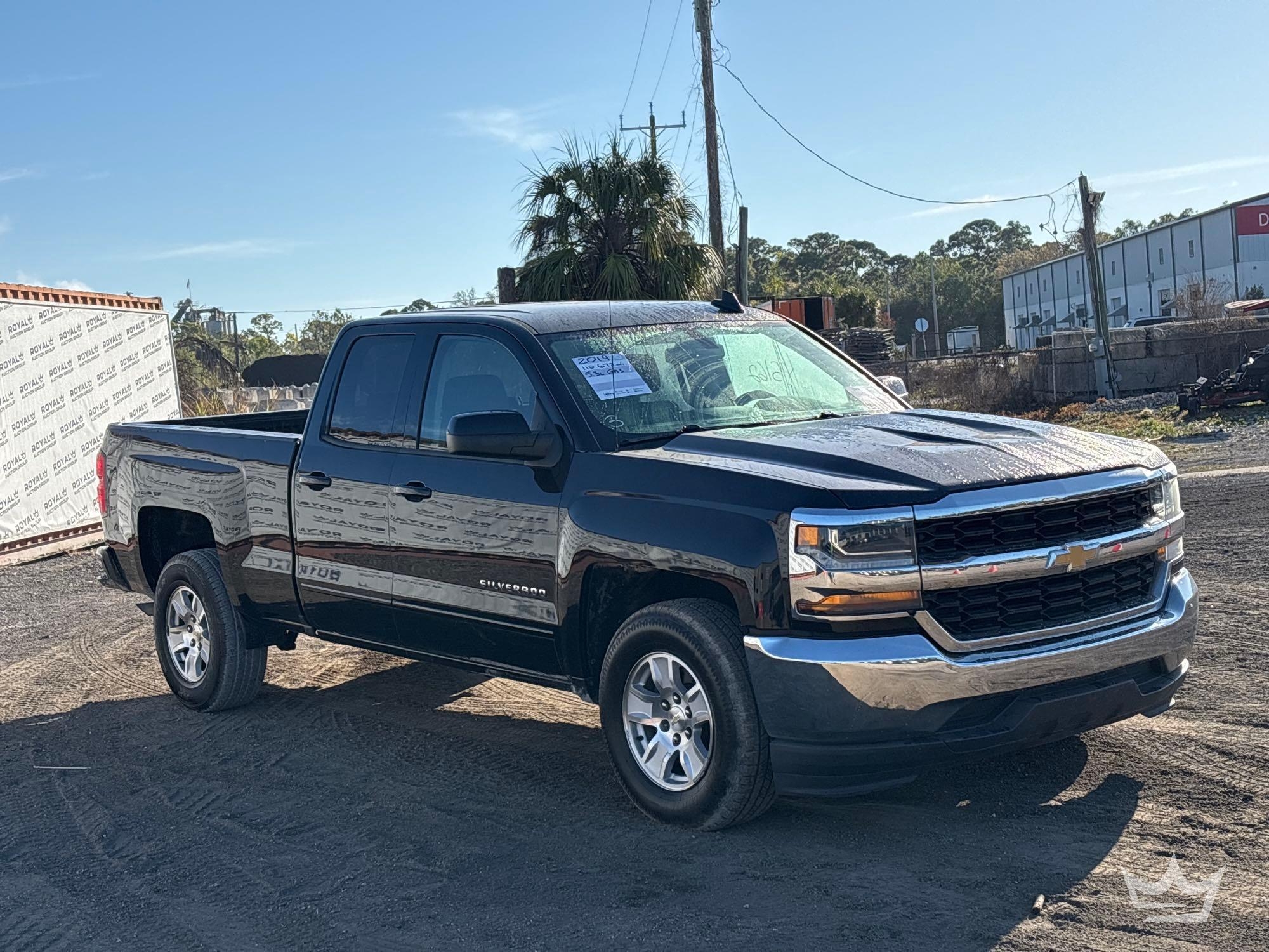 2019 Chevrolet Silverado 1500 Crew Cab Pickup Truck (A61573)