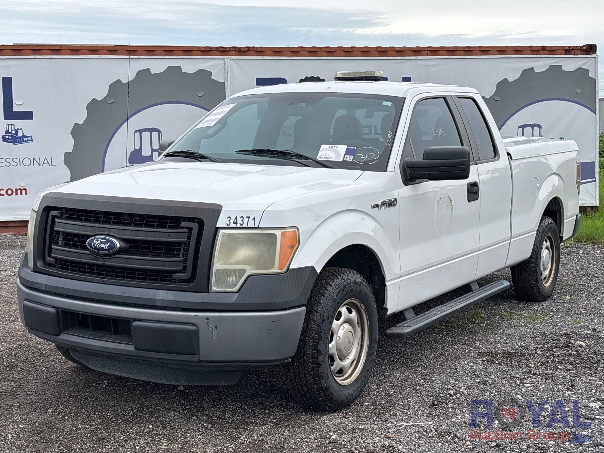2014 Ford F-150 Ext. Cab Pickup Truck (A53422)