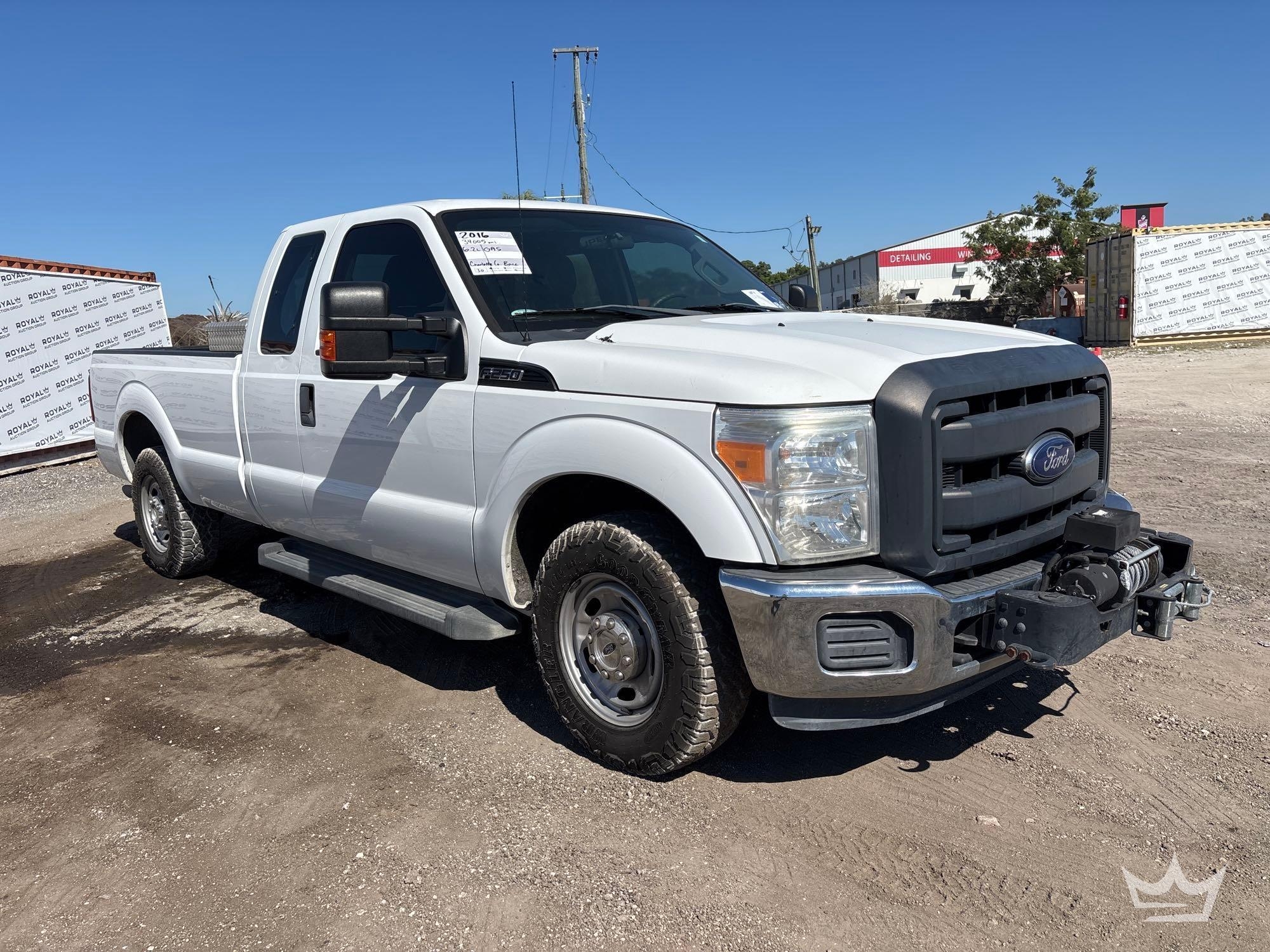 2016 Ford F-250 Ext. Cab Pickup Truck (A64556)