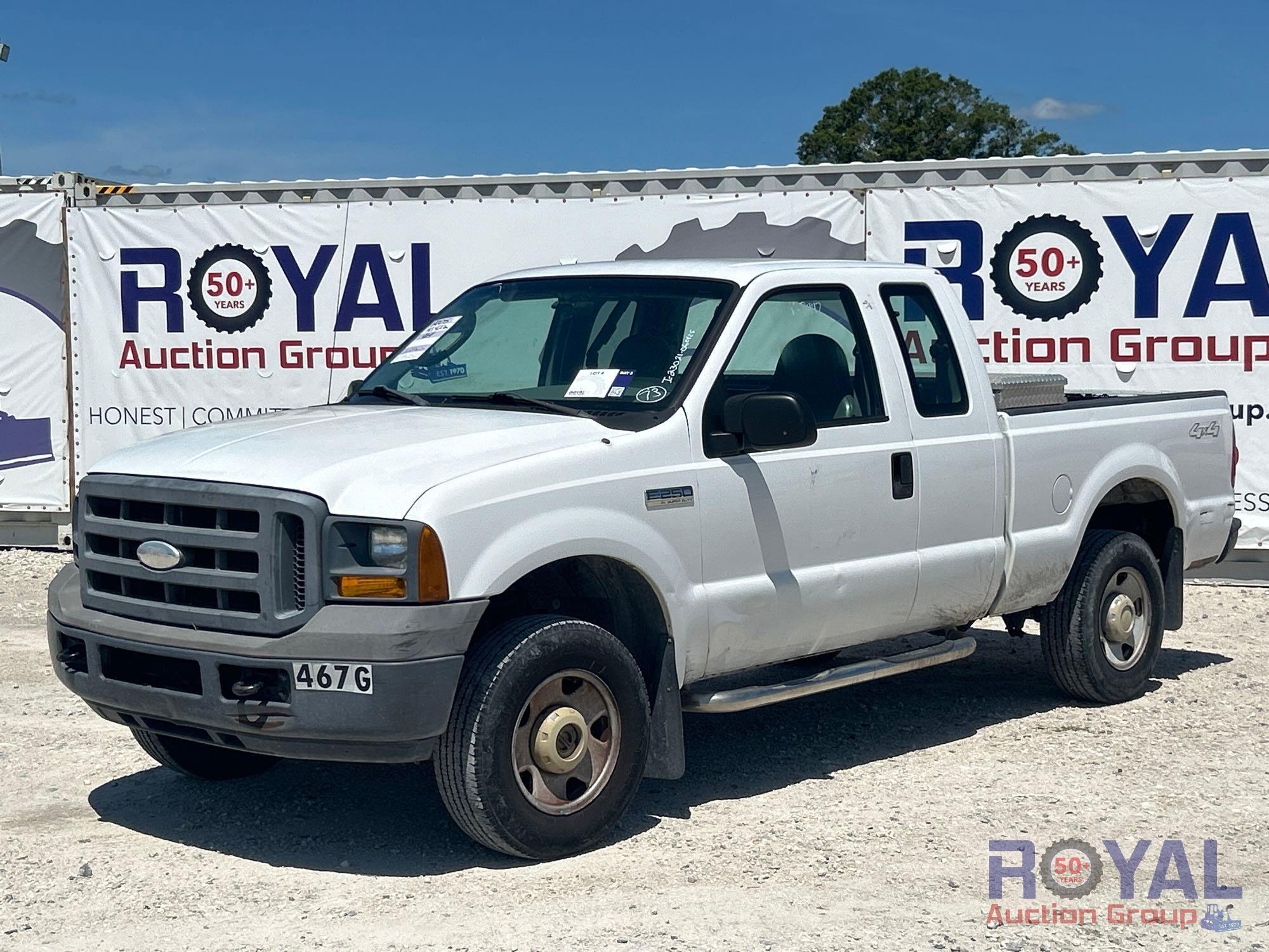 2005 Ford F-250 4x4 Ext. Cab Pickup Truck (A48081)